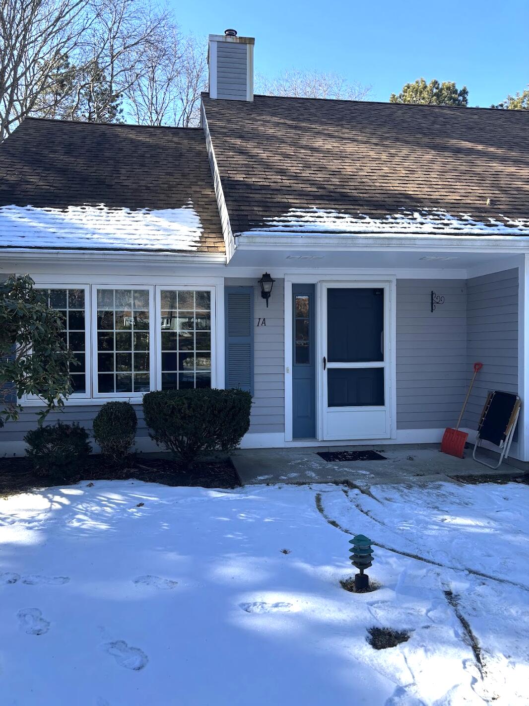 1 Dickenson Court # 33A