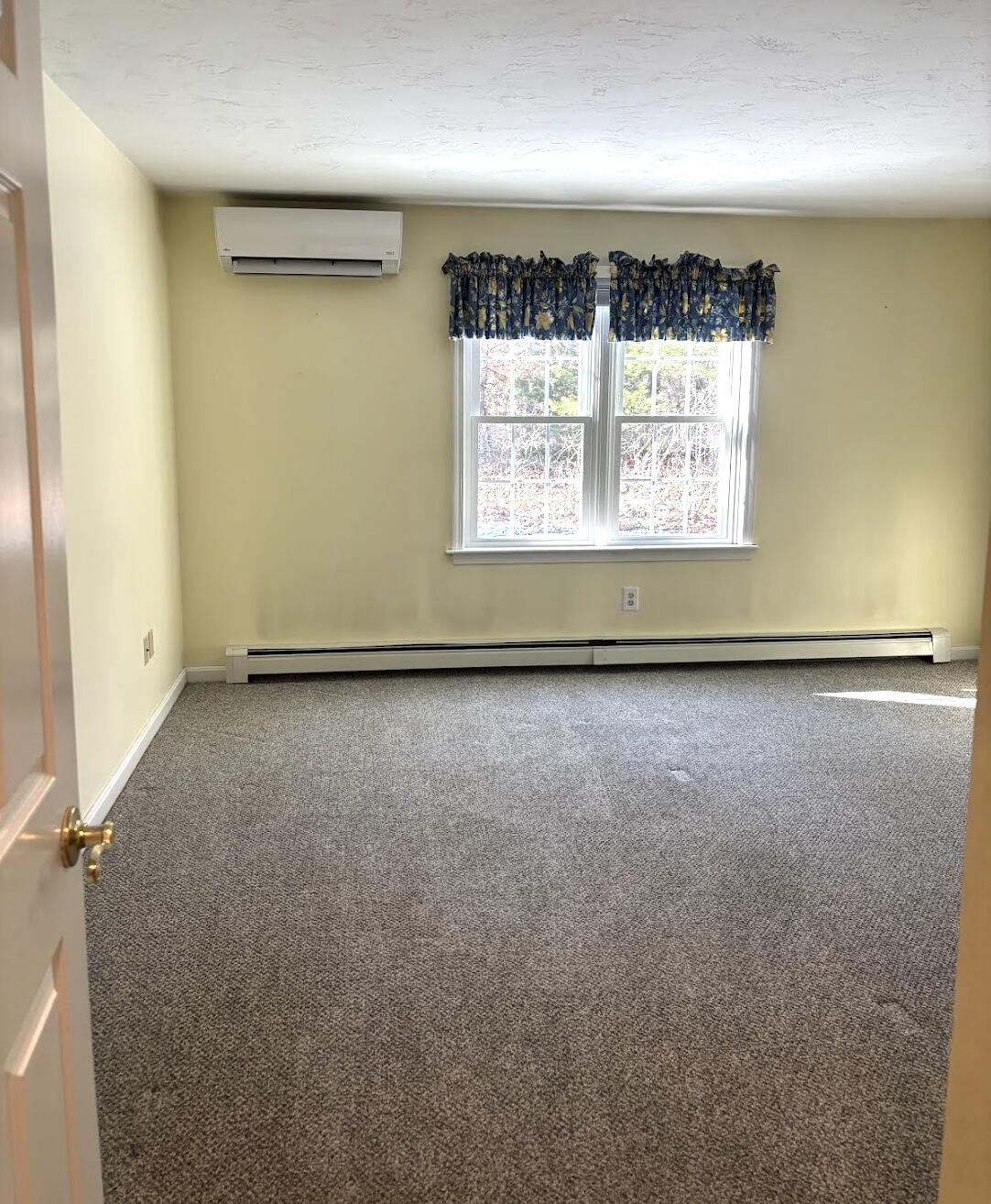 1 Dickenson Court # 33A