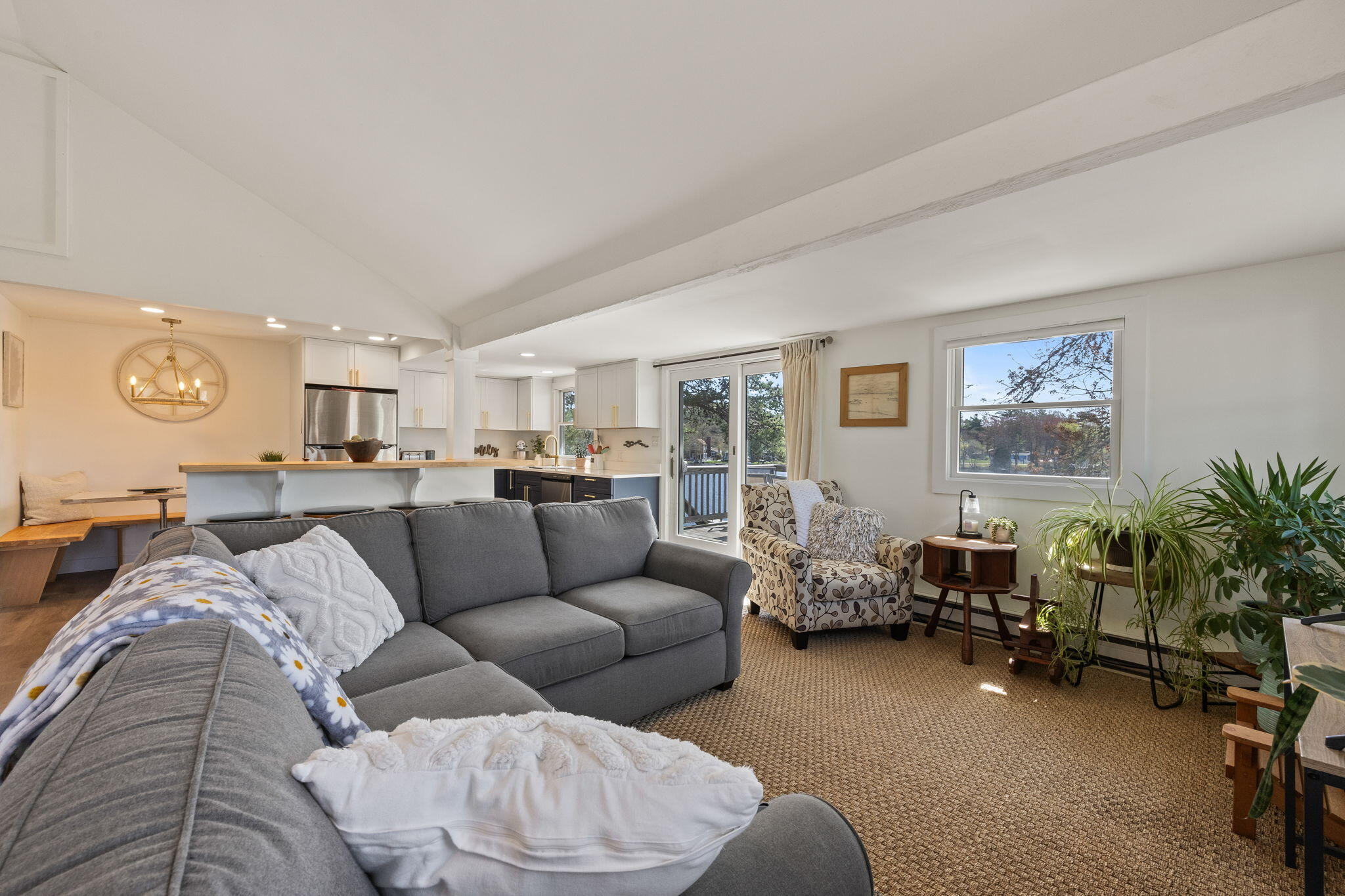 51 Agawam Lake Shore Drive