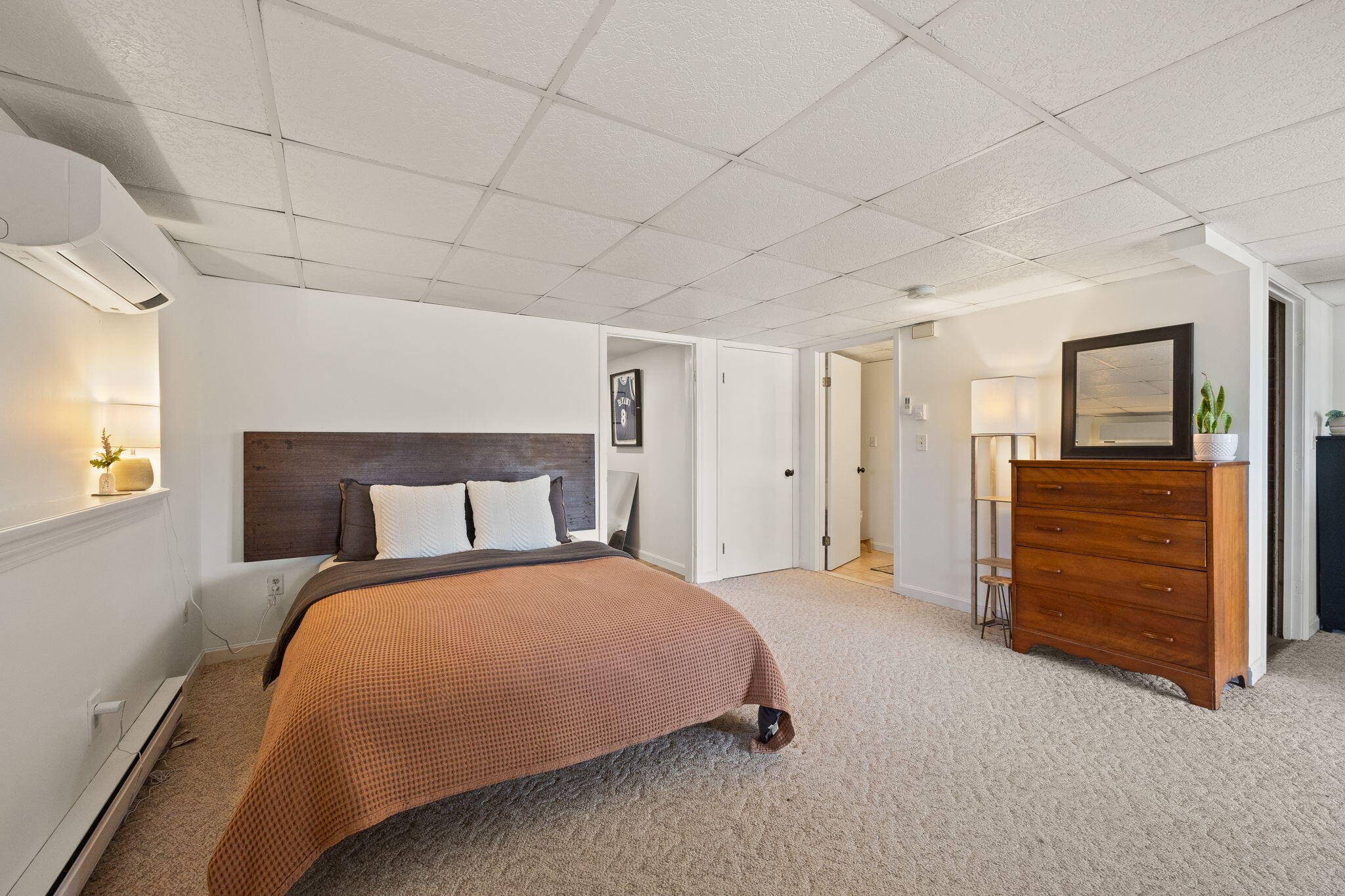 51 Agawam Lake Shore Drive