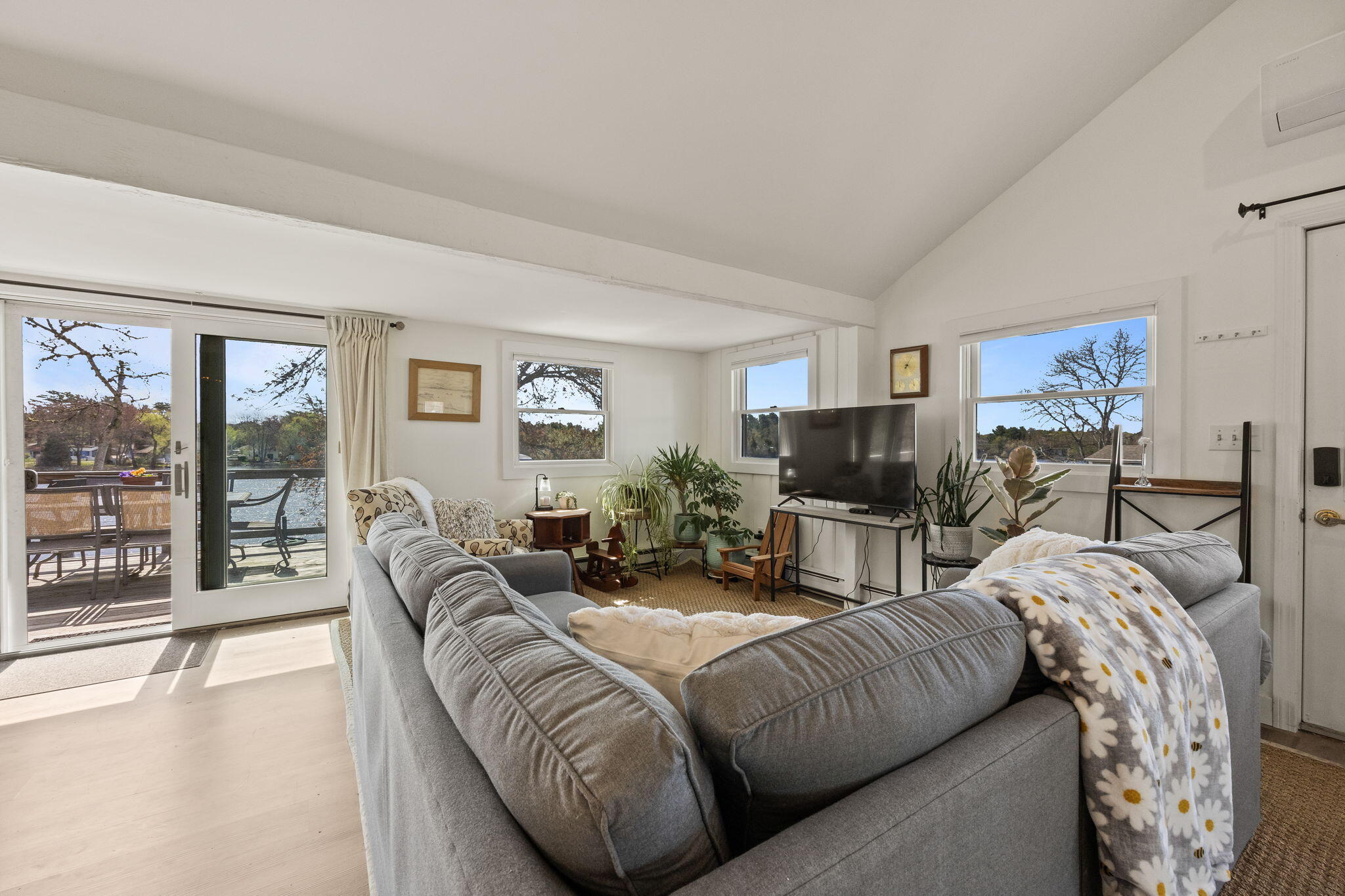 51 Agawam Lake Shore Drive