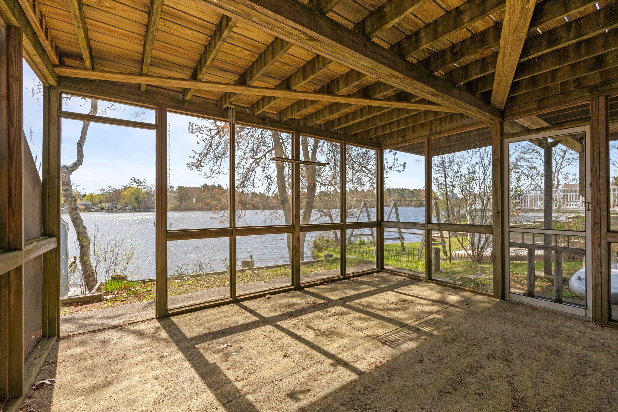 51 Agawam Lake Shore Drive