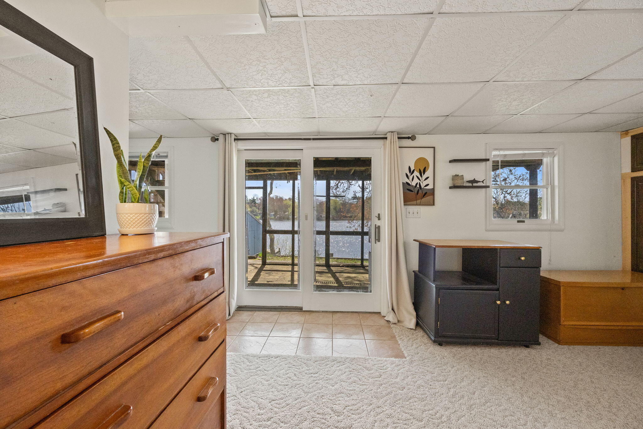 51 Agawam Lake Shore Drive