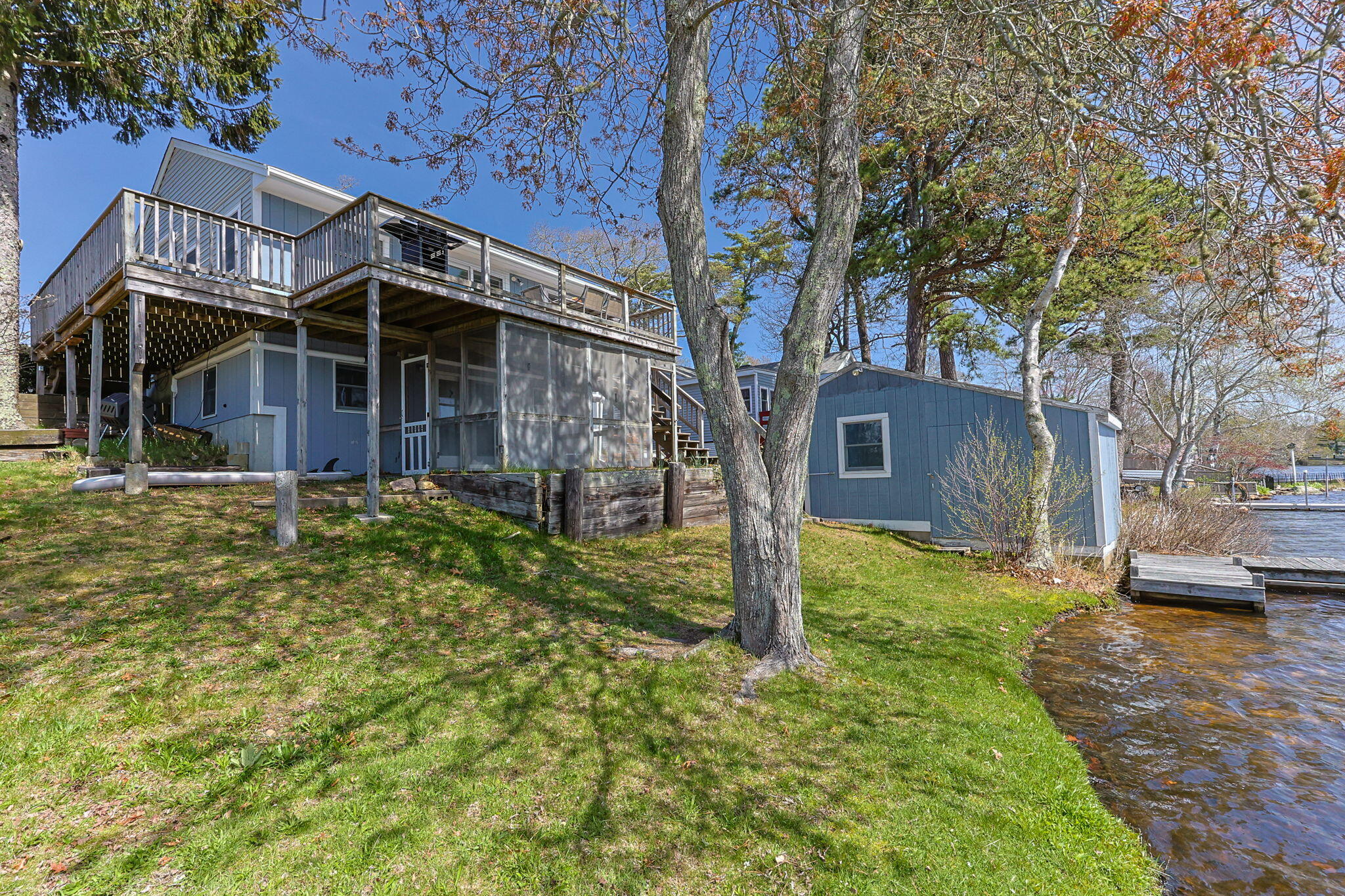 51 Agawam Lake Shore Drive