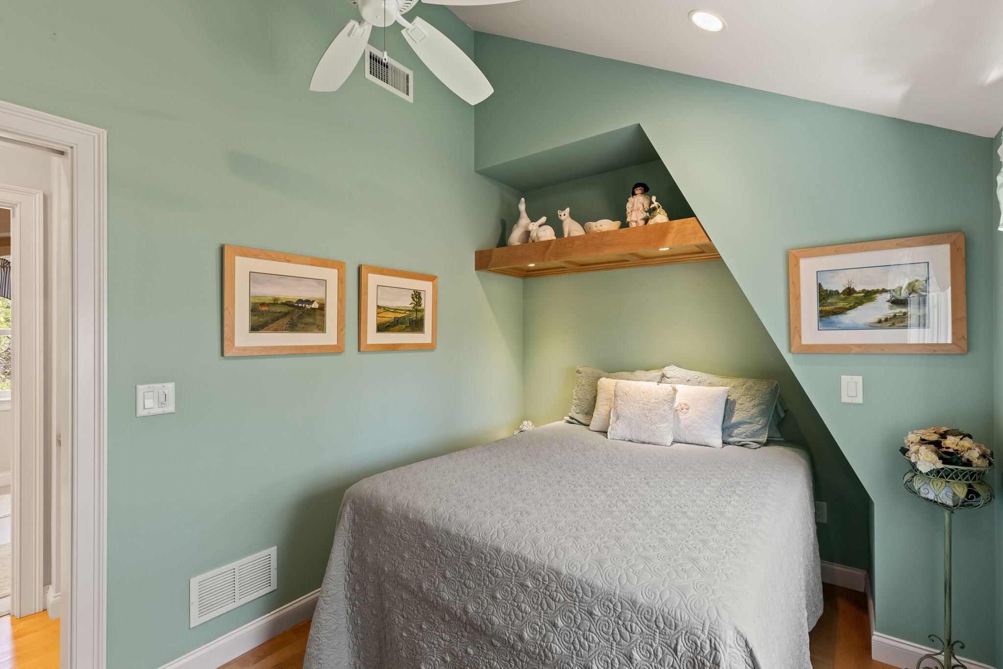 116 Happy Valley Road, Chatham