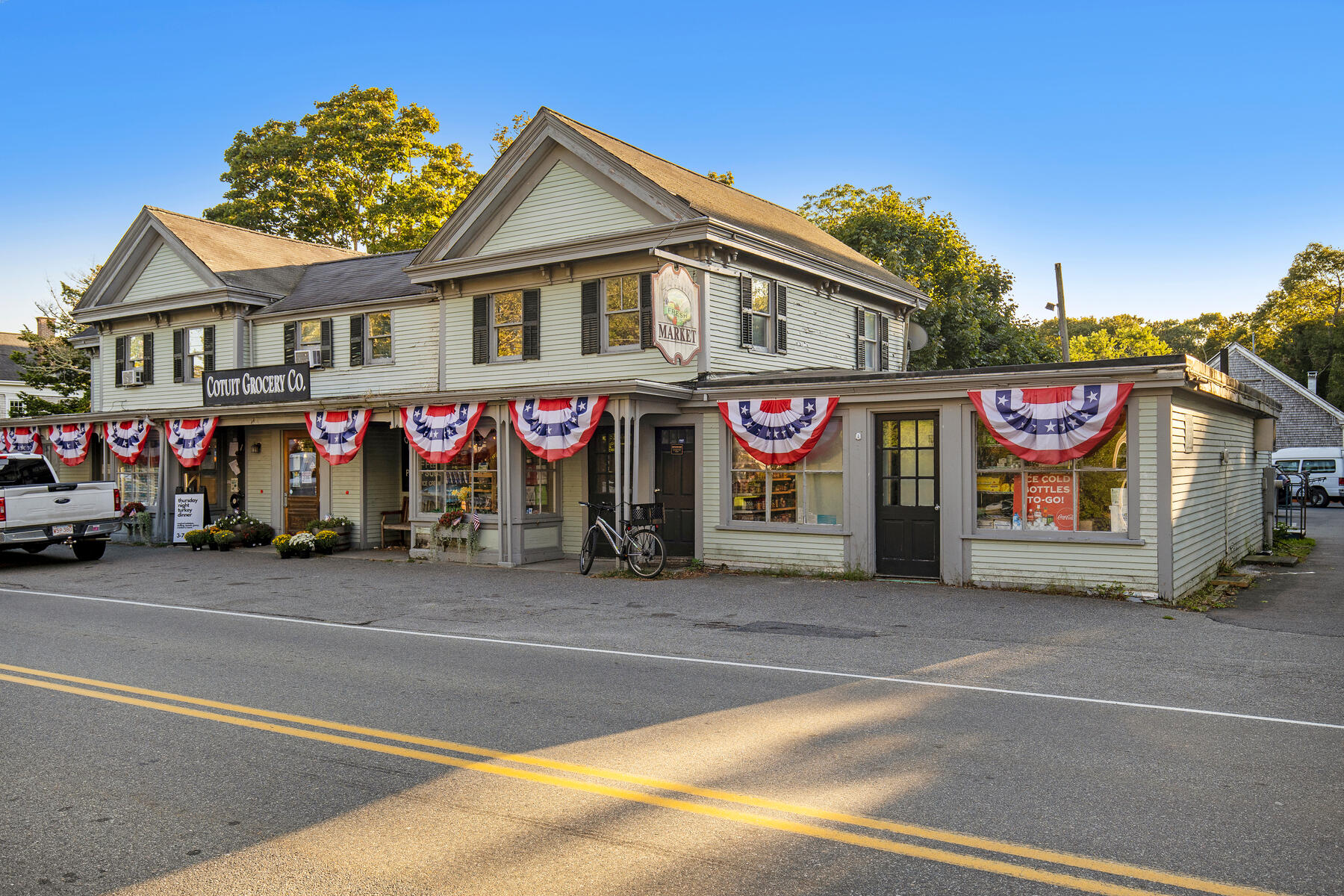 46 Oak Street