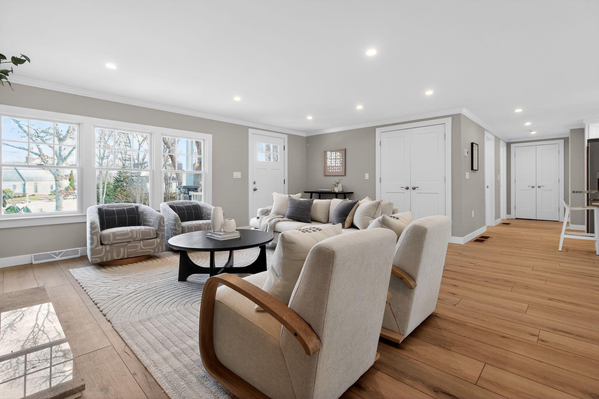 53 Eel River Road