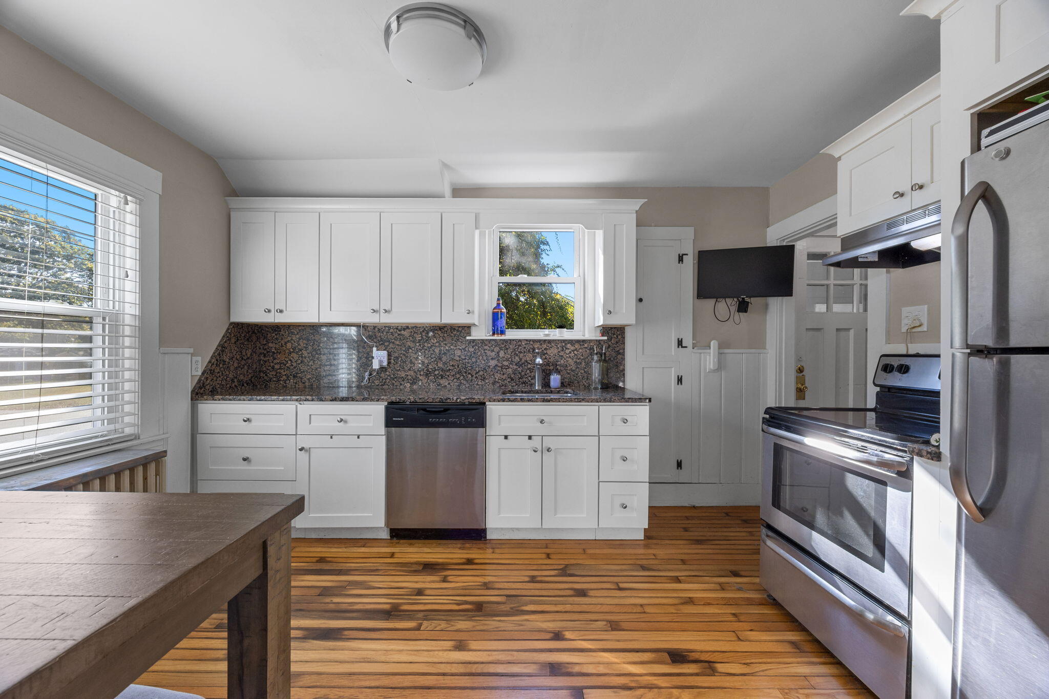 33 Buzzards Bay Avenue, Bourne