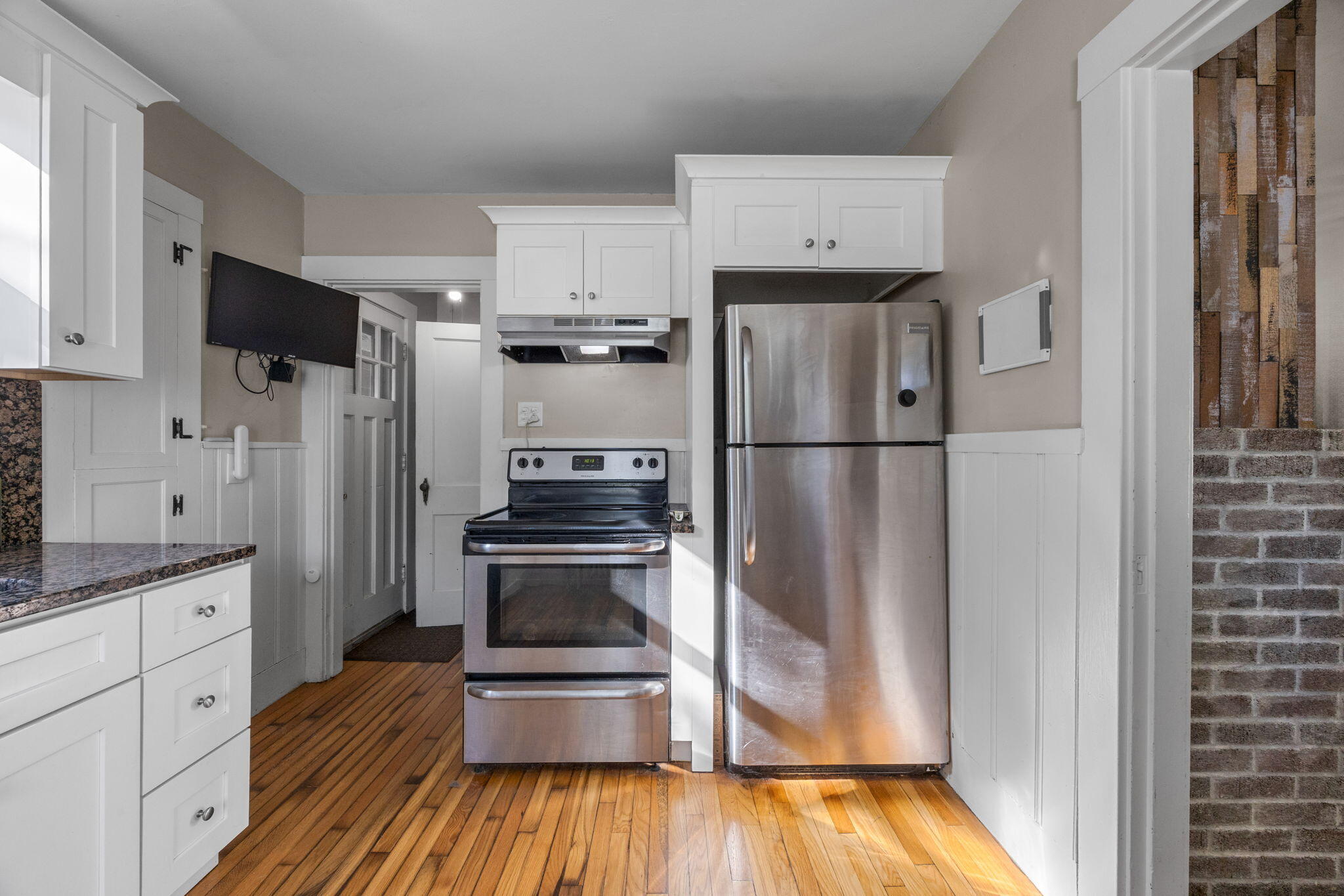 33 Buzzards Bay Avenue, Bourne
