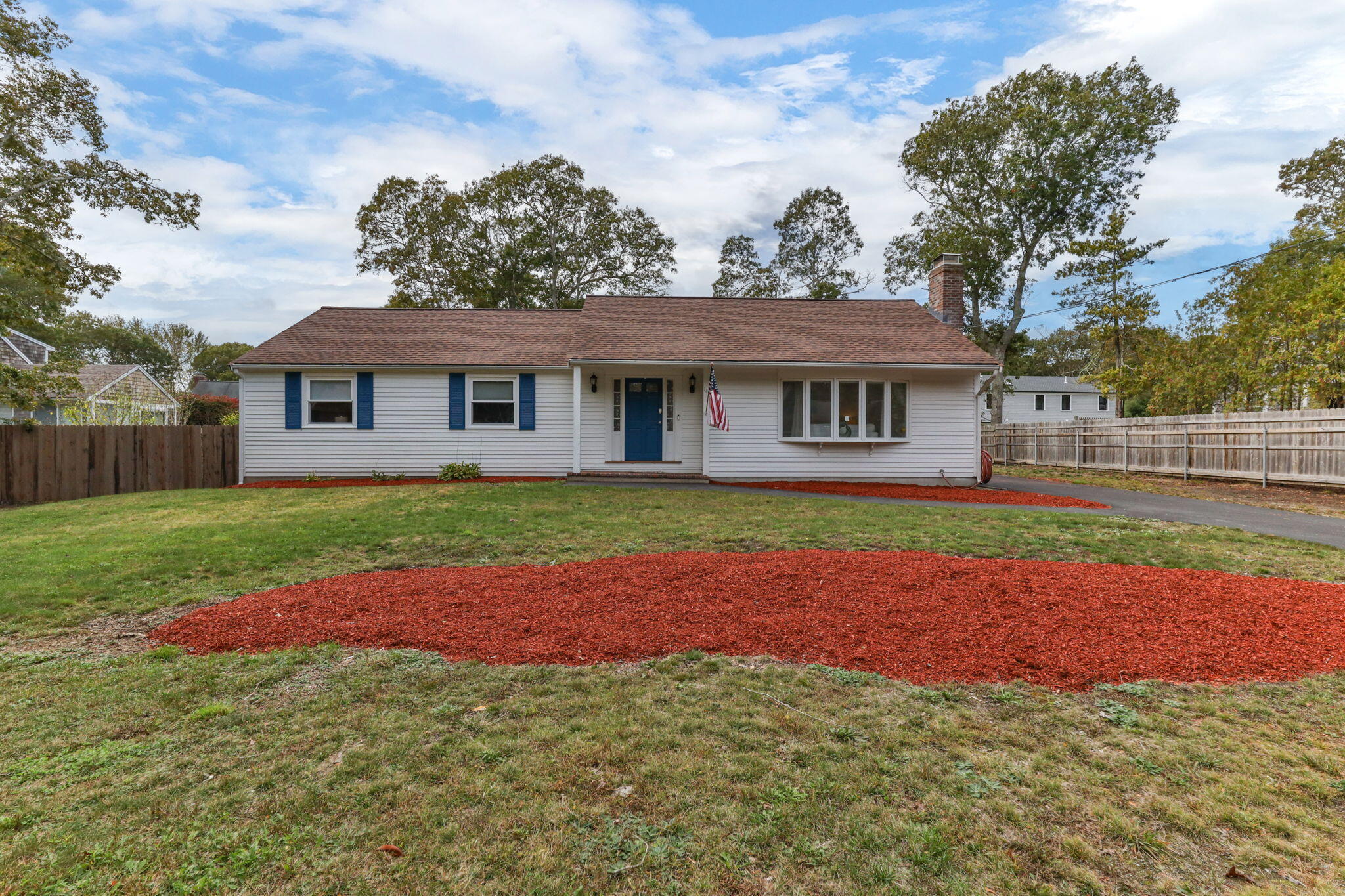 141 Dolphin Lane