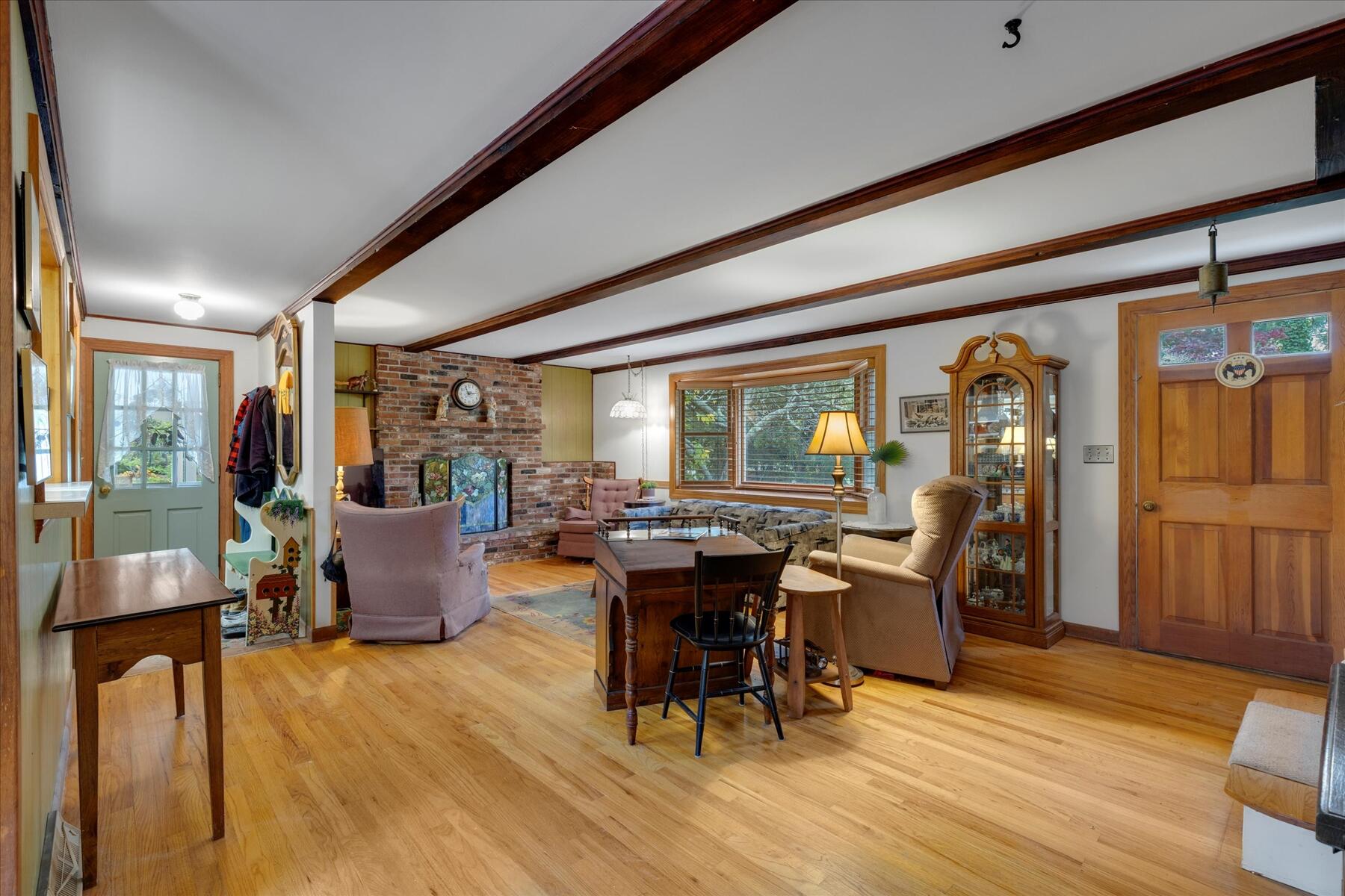 10 Field Road, Eastham