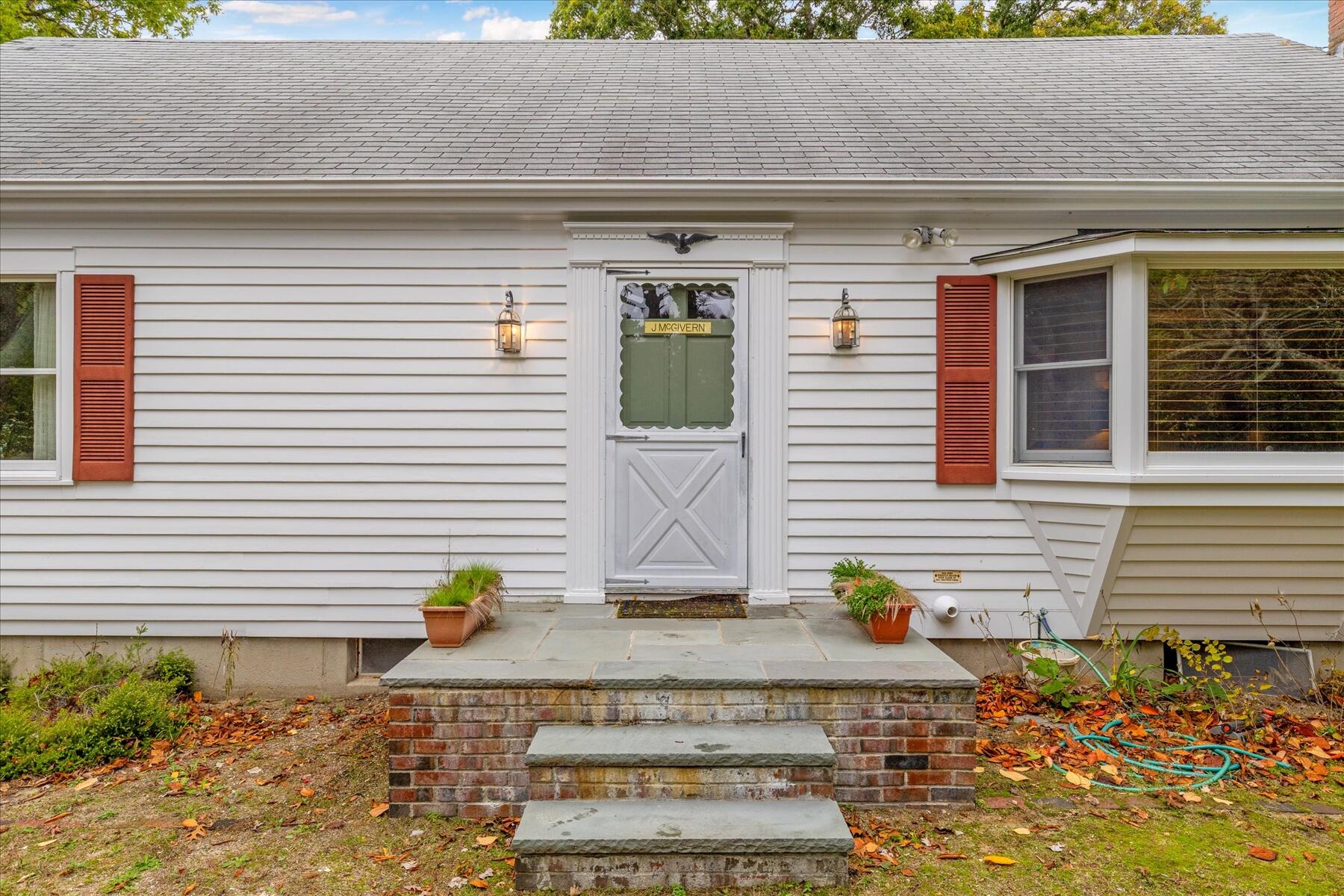 10 Field Road, Eastham