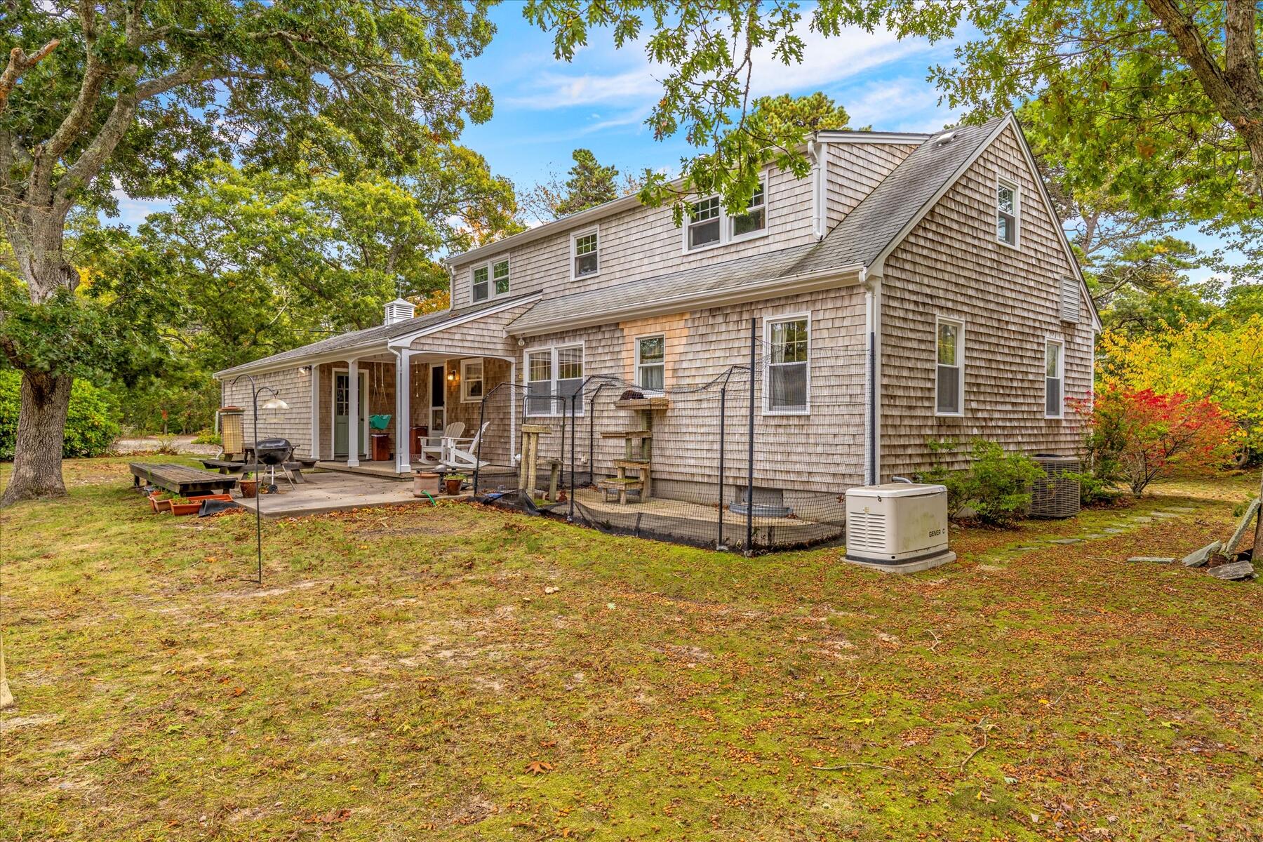 10 Field Road, Eastham