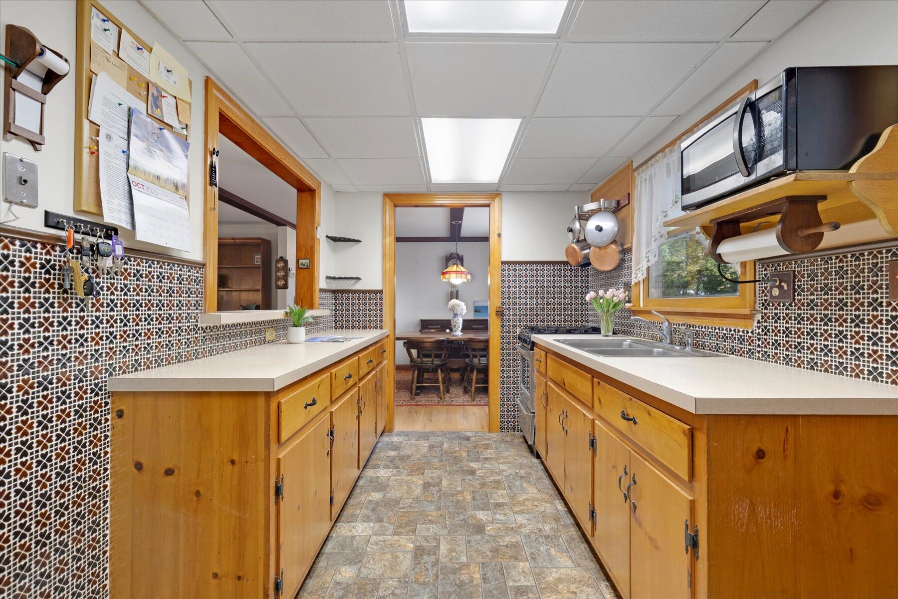 10 Field Road, Eastham