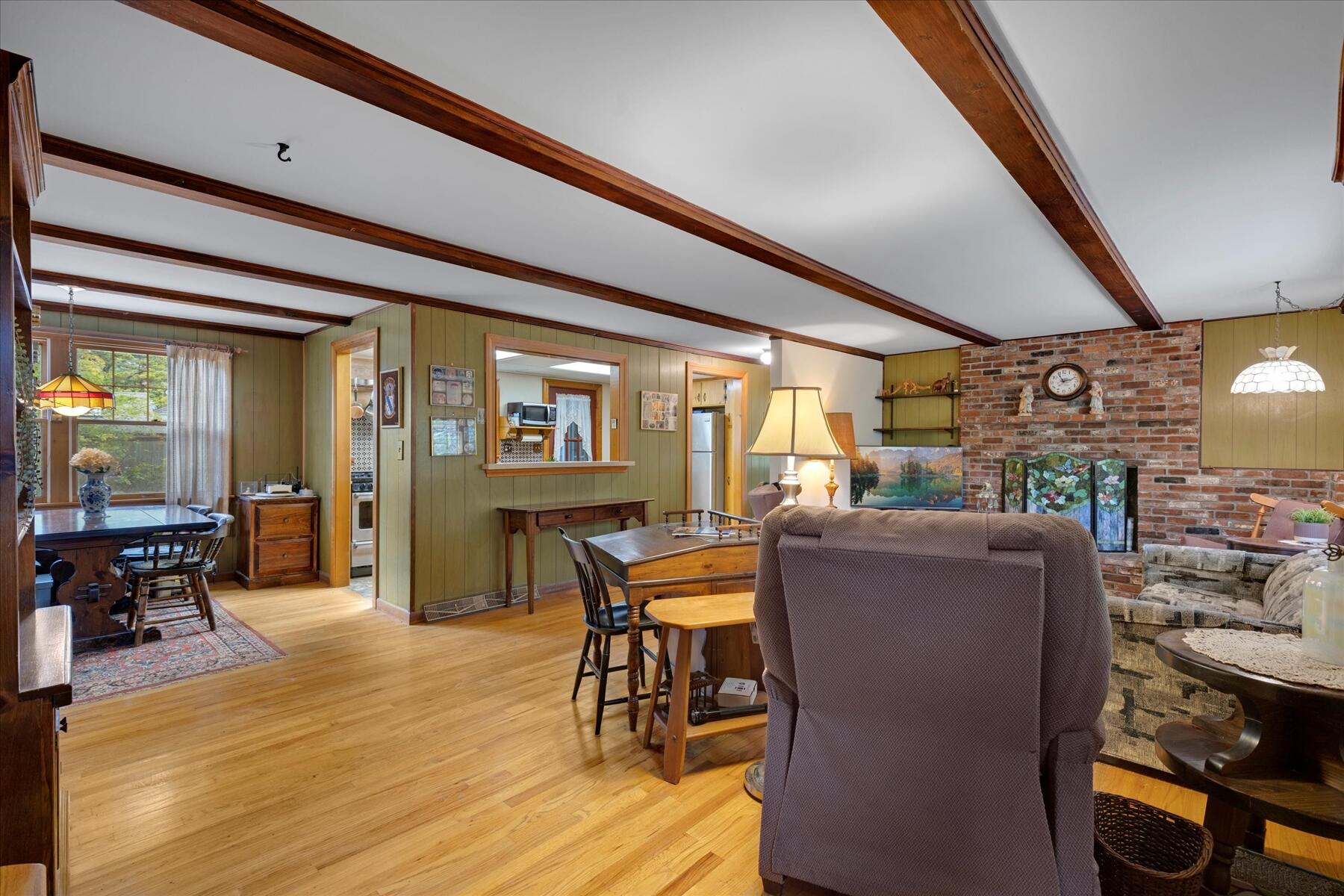 10 Field Road, Eastham