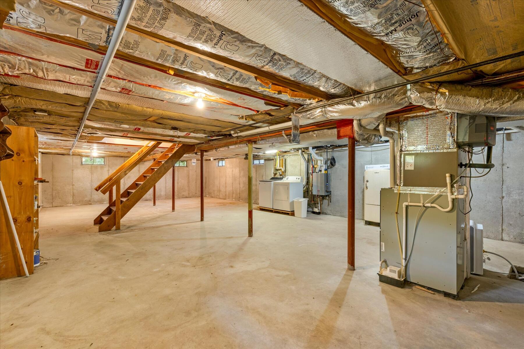 10 Field Road, Eastham