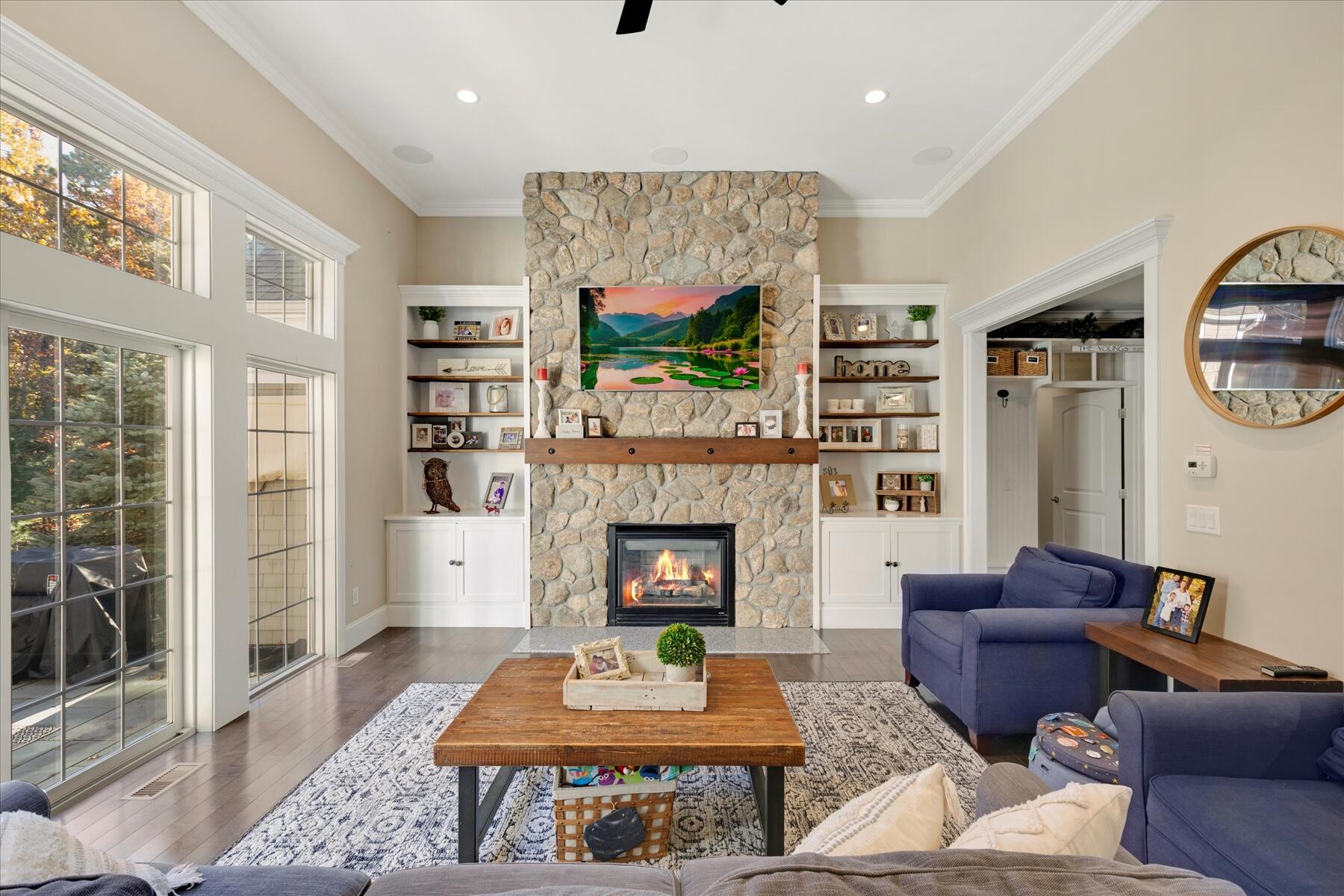 35 Spinnaker Drive W