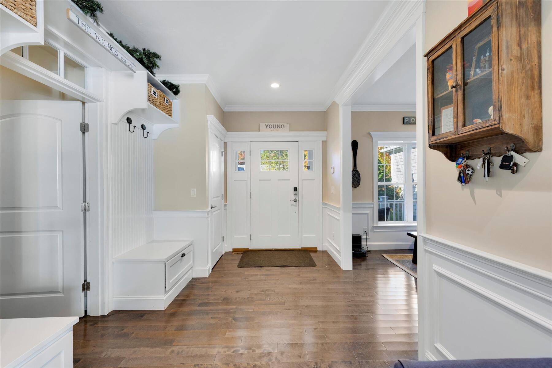 35 Spinnaker Drive W