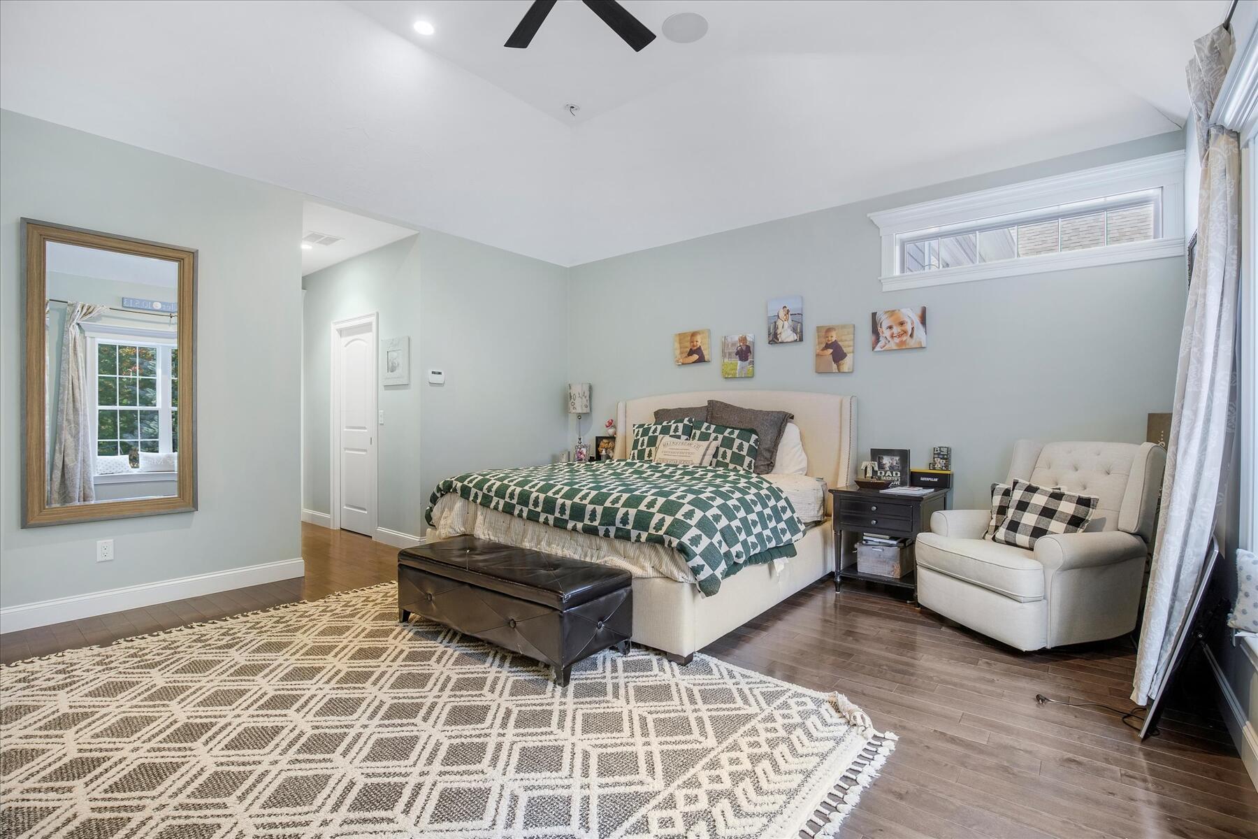 35 Spinnaker Drive W