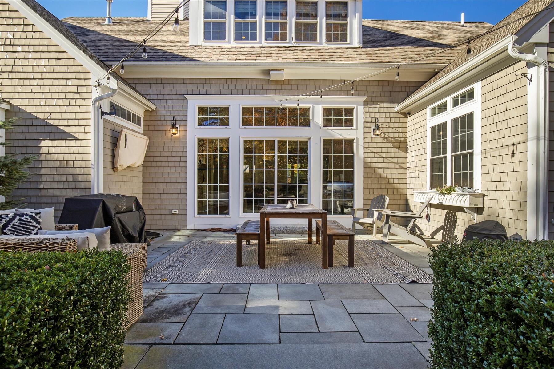 35 Spinnaker Drive W