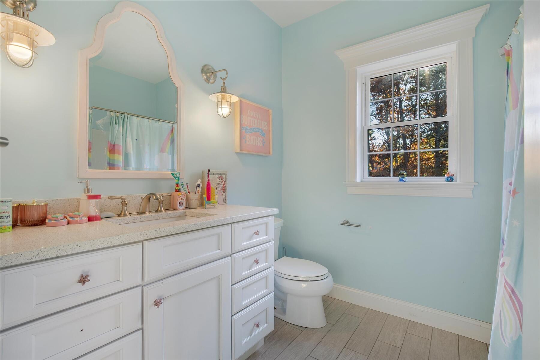 35 Spinnaker Drive W