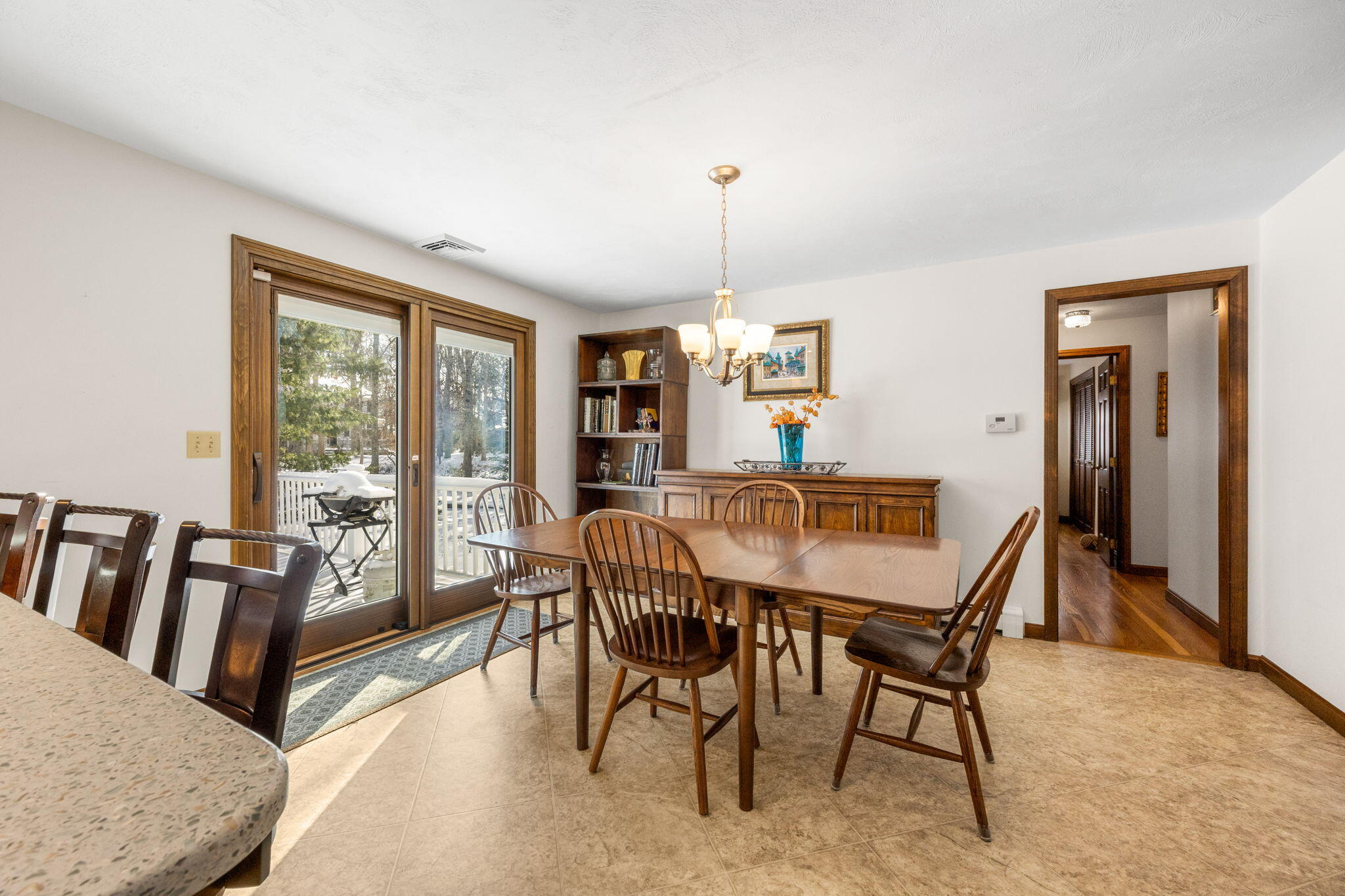 18 Six Penny Lane