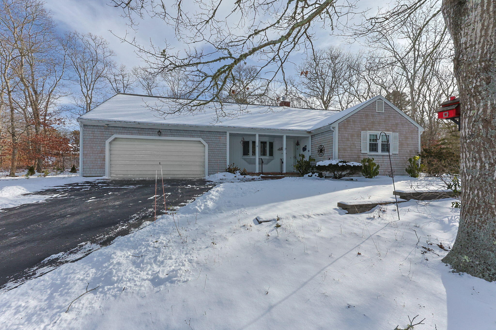 18 Six Penny Lane