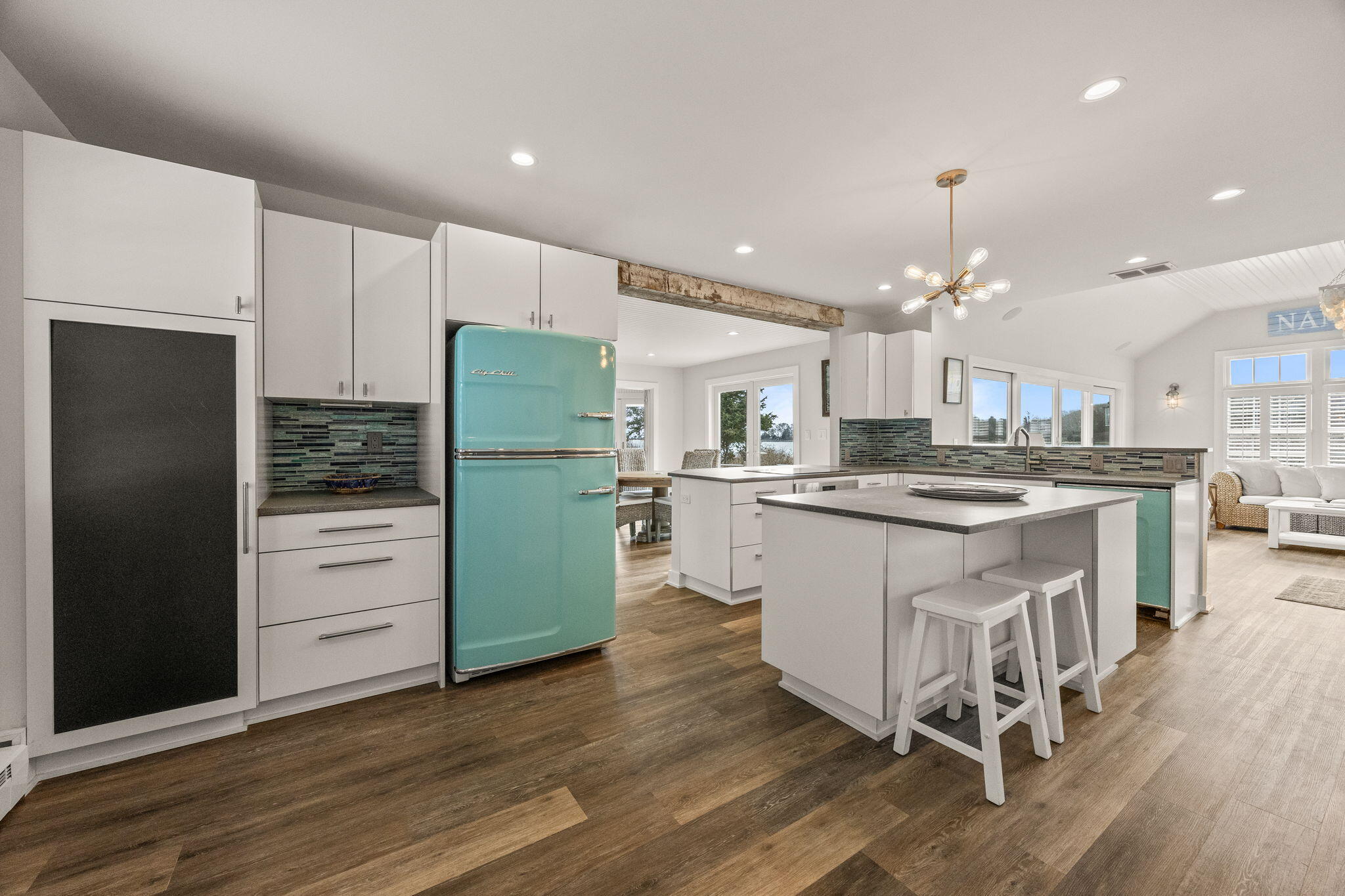 33 Oyster Place Road