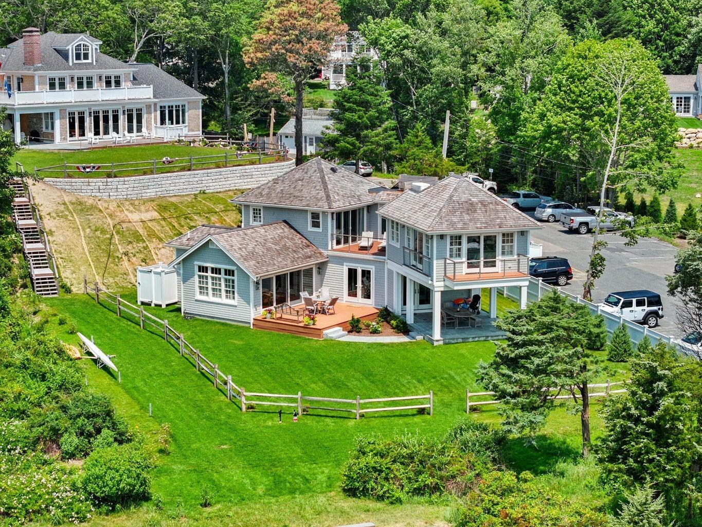 33 Oyster Place Road