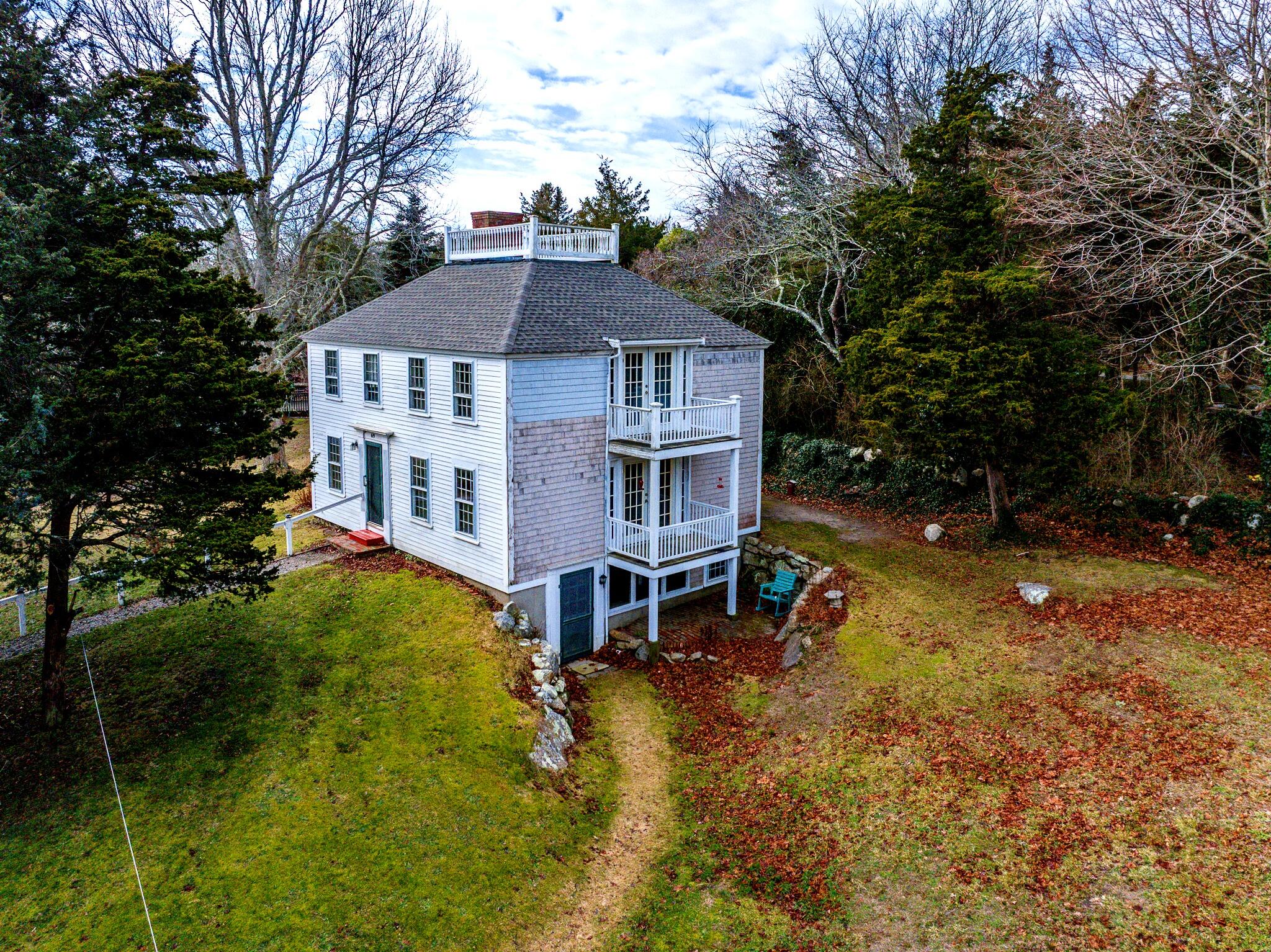 69 Allyn Lane