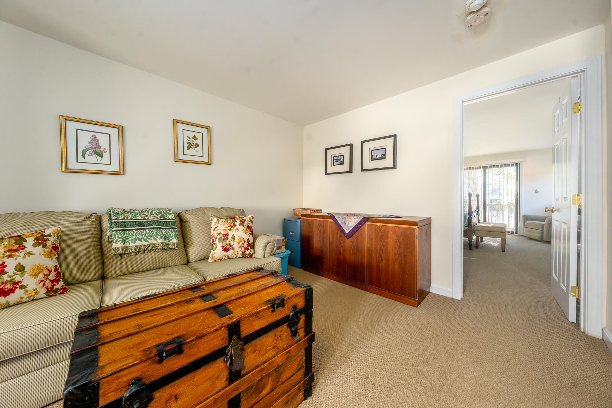 39 Blossom Avenue APT 4