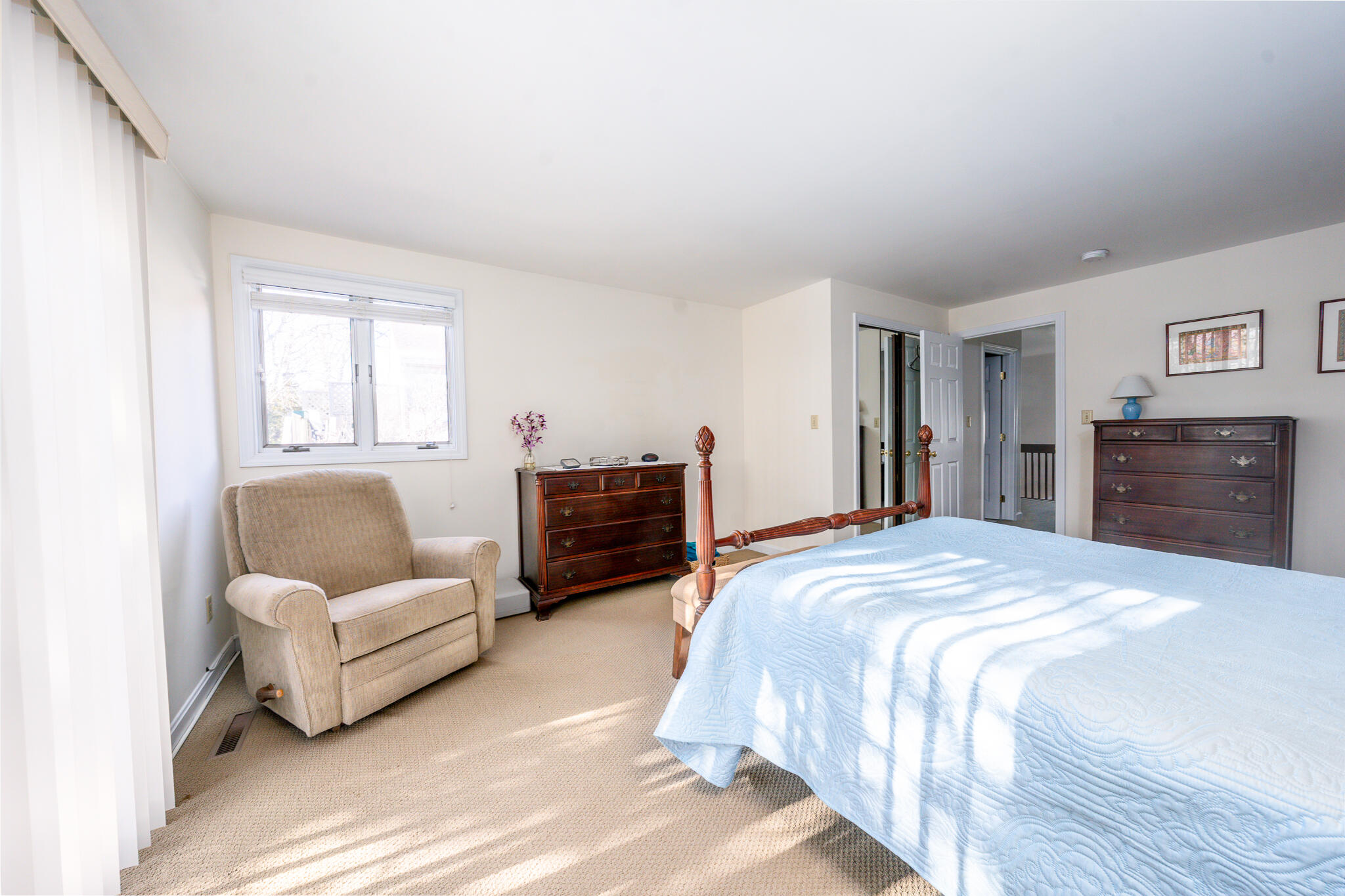 39 Blossom Avenue APT 4