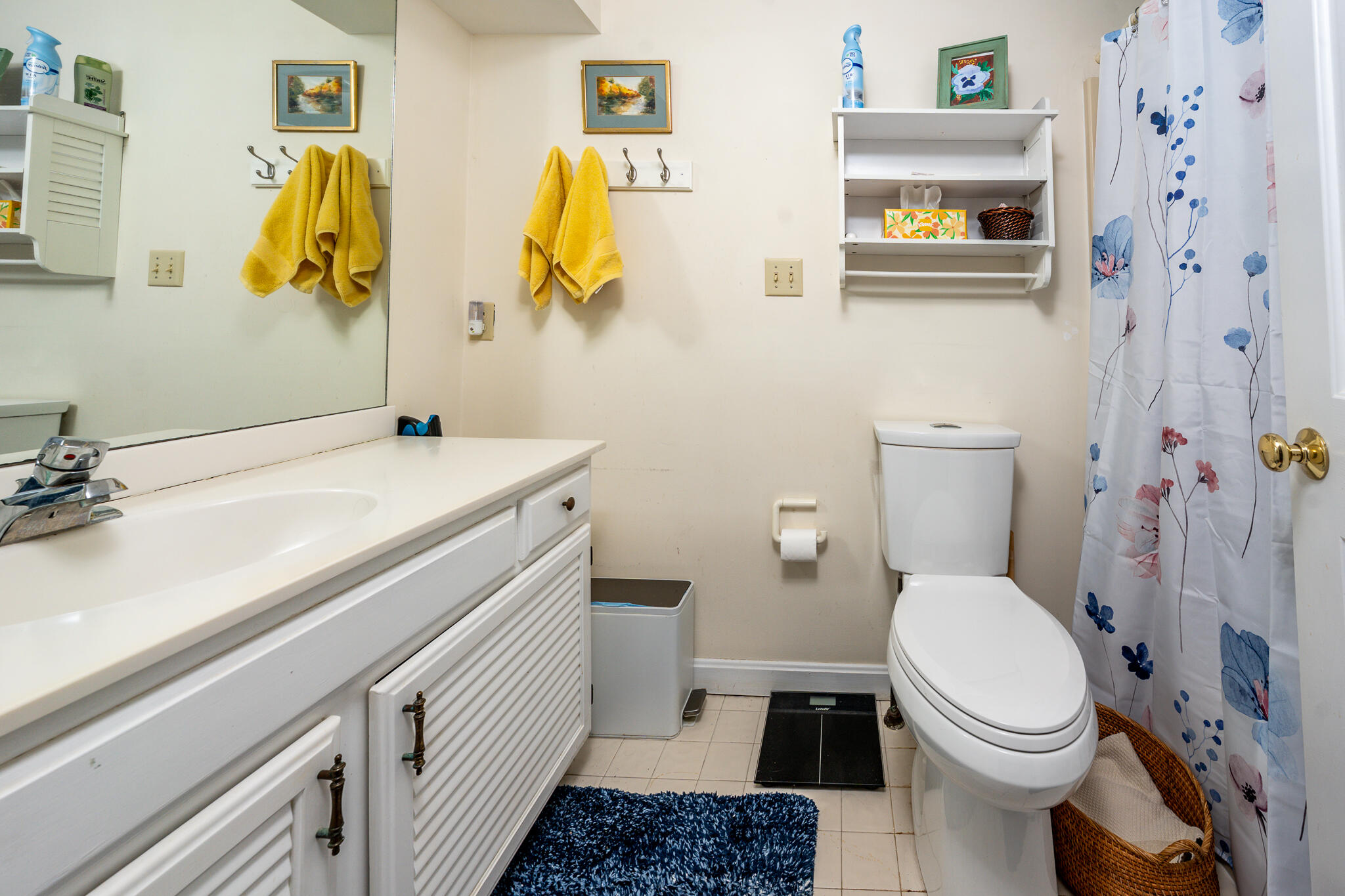 39 Blossom Avenue APT 4
