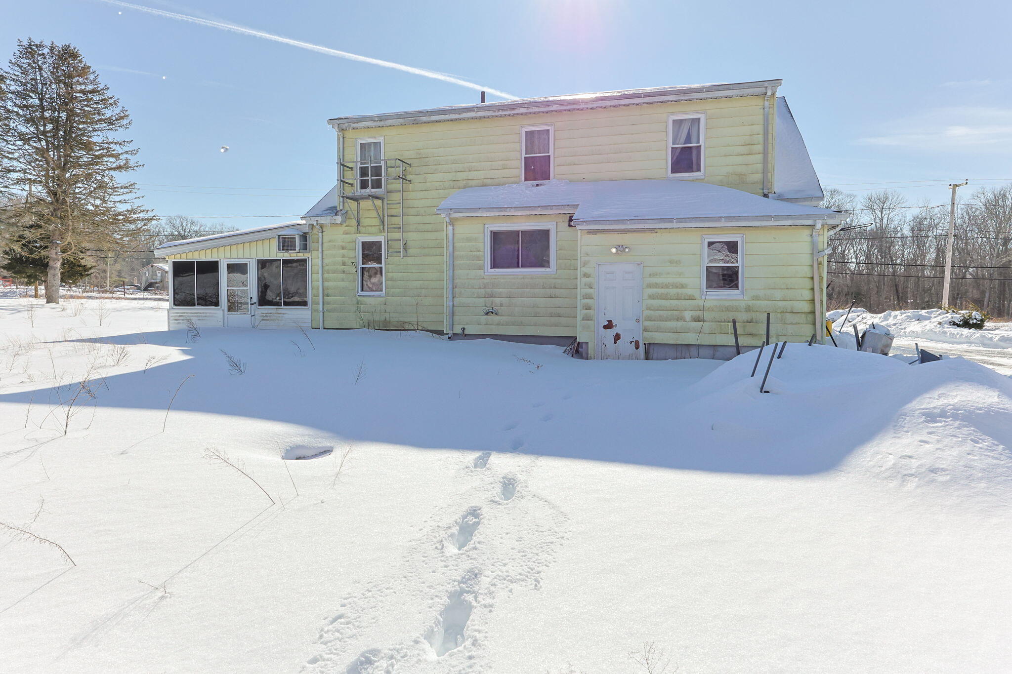 320-322 Old Bedford Road