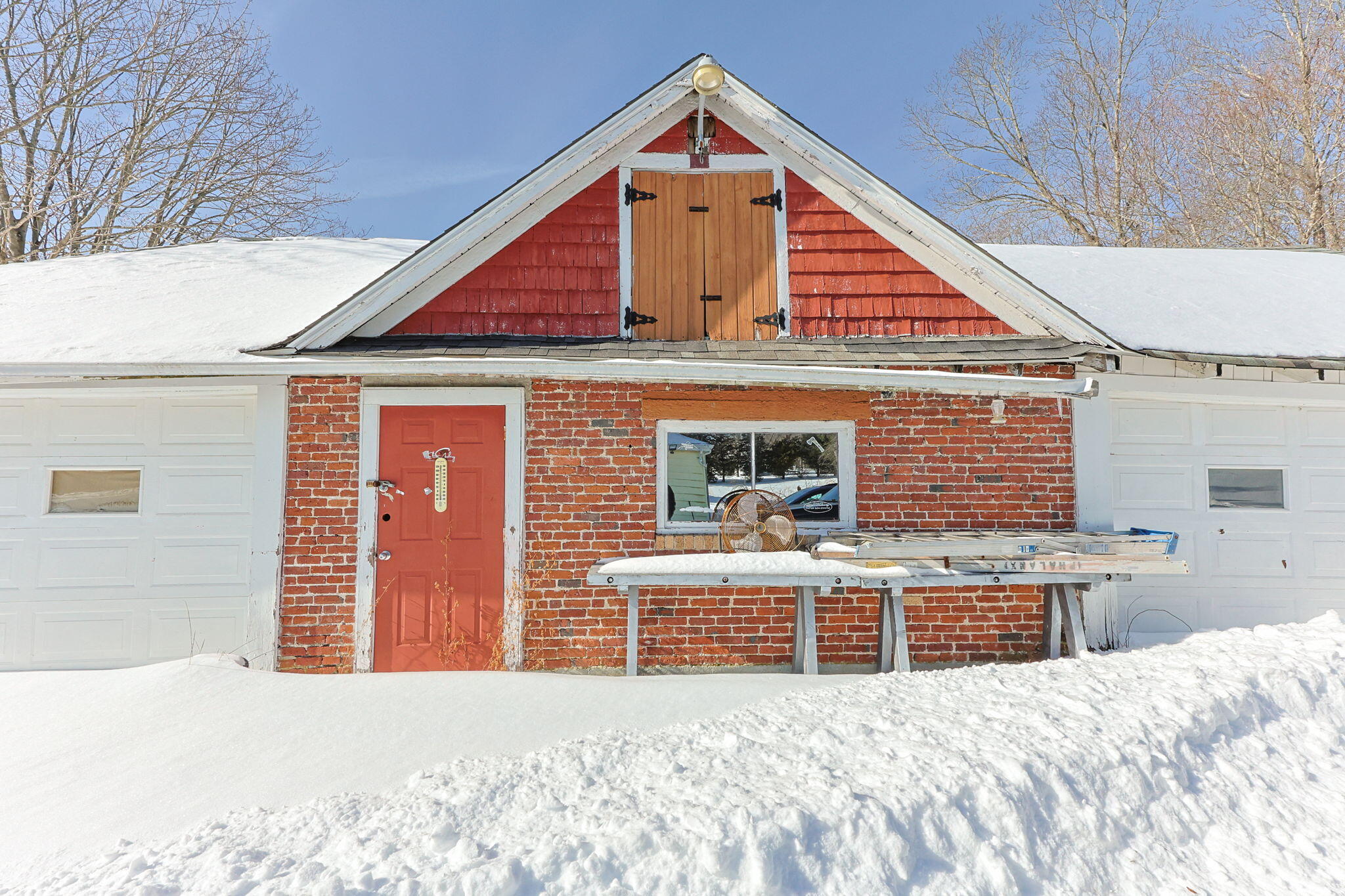 320-322 Old Bedford Road