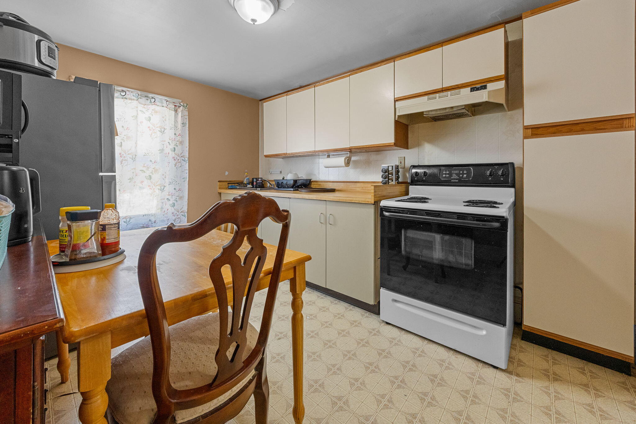 320-322 Old Bedford Road