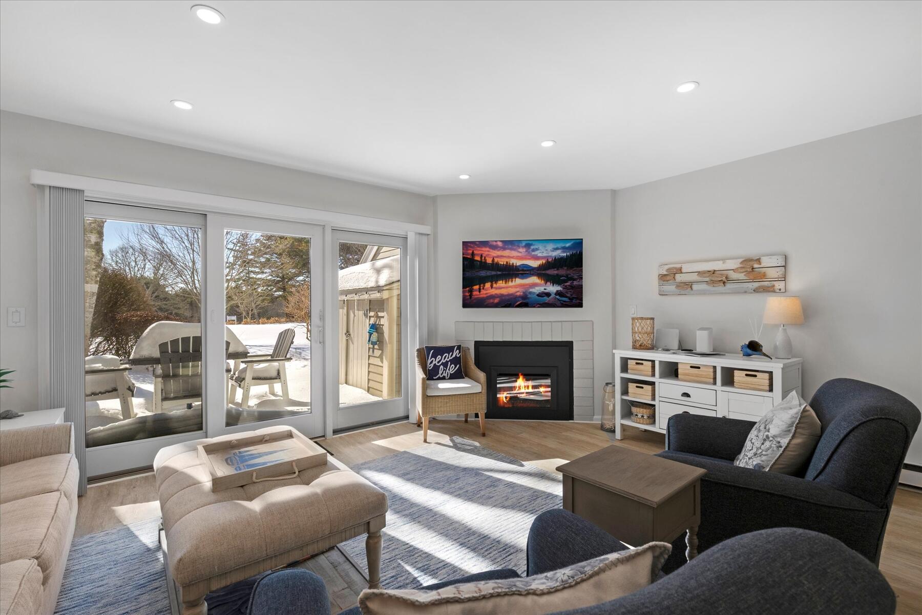 103 Trevor Lane UNIT 103