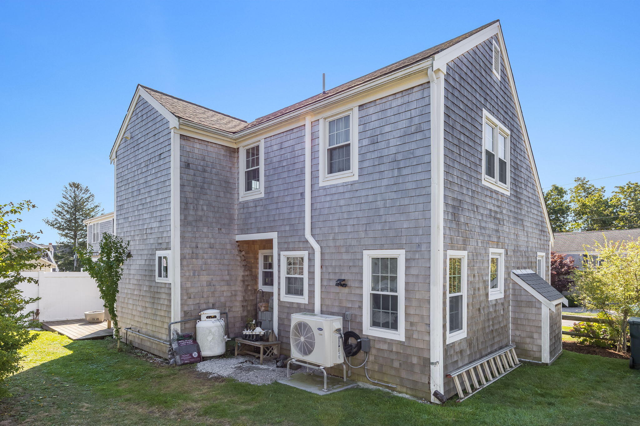 71 Dillingham Avenue