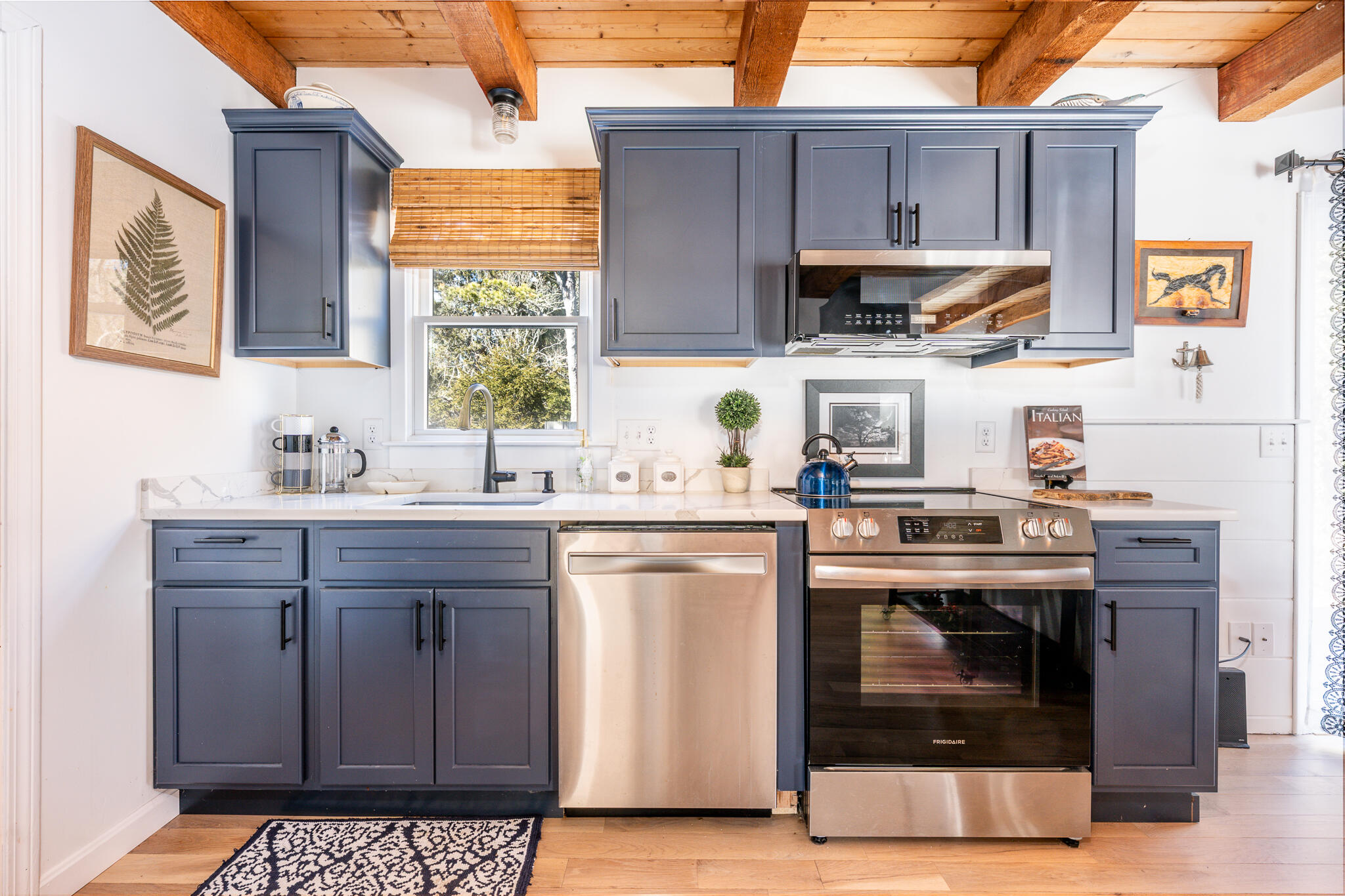 9 Bells Neck Road APT 10