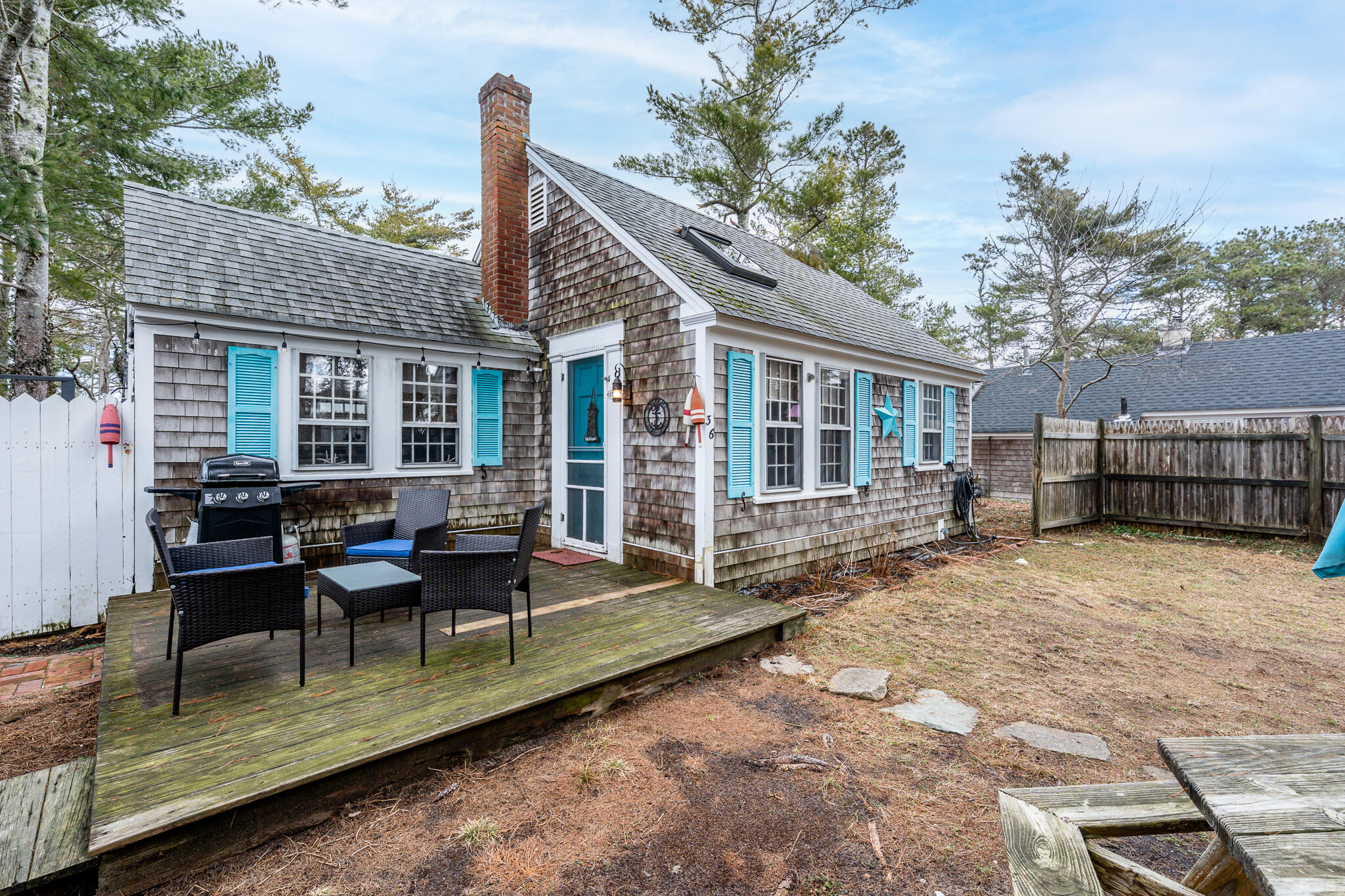 36 Lora Lane