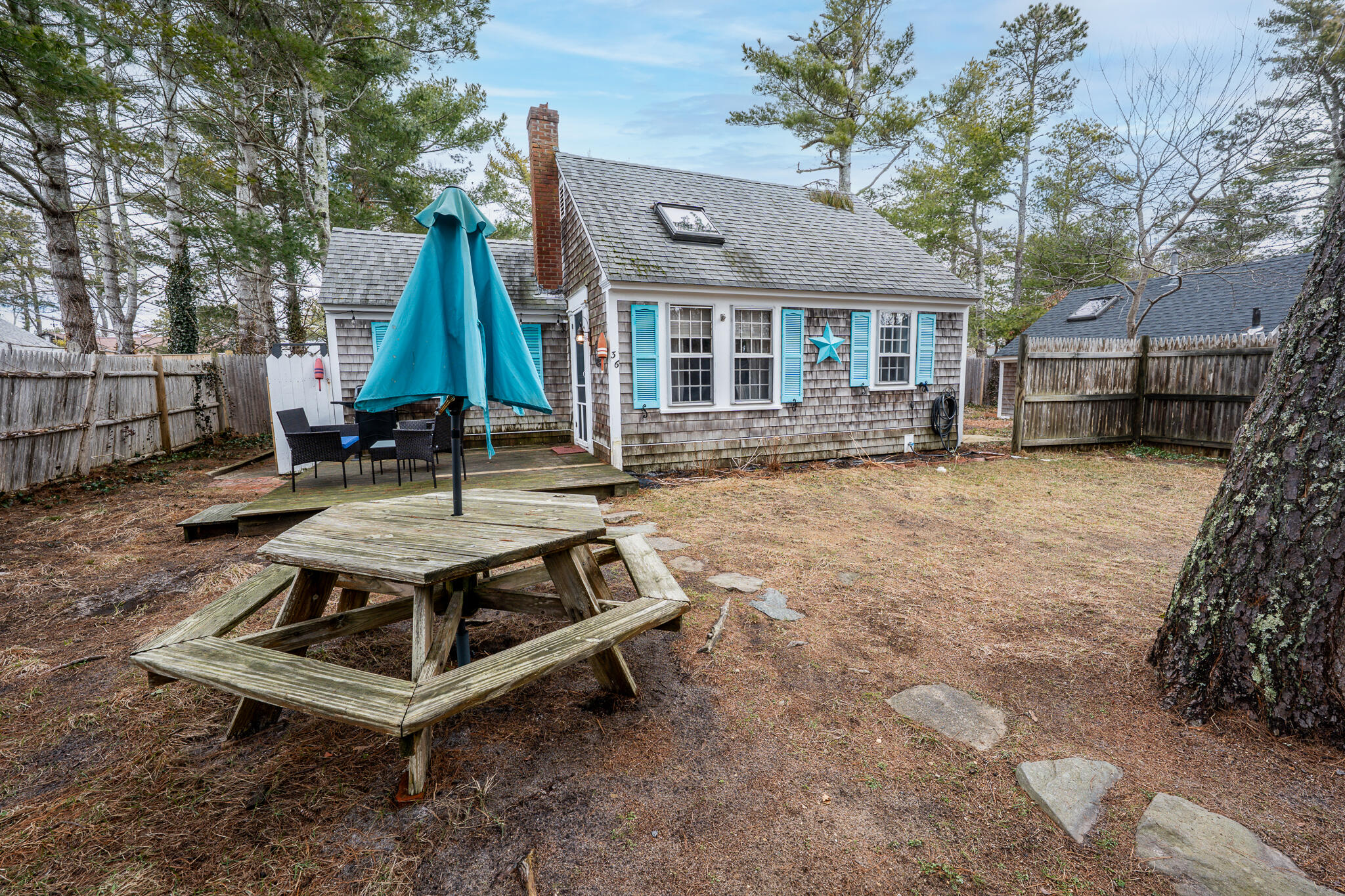 36 Lora Lane
