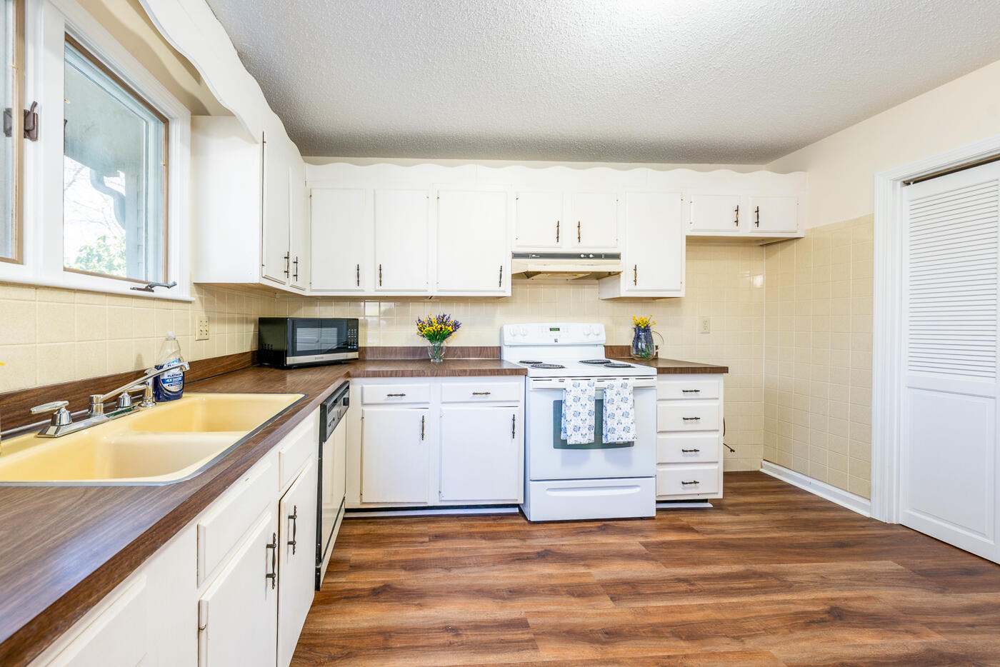 59 Route 6A Street UNIT 2 Unit: UNIT 9-2