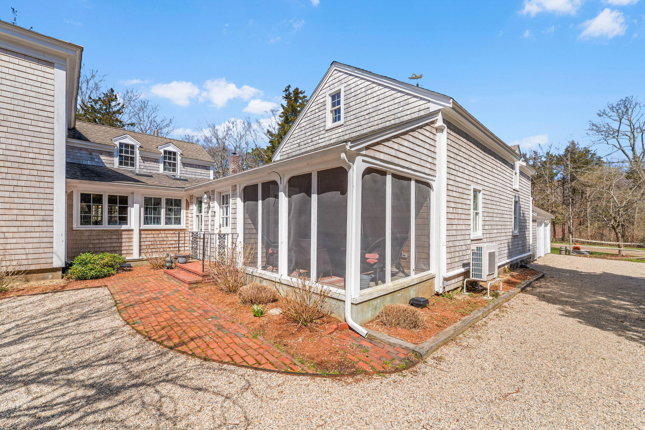 20 Paddocks Path