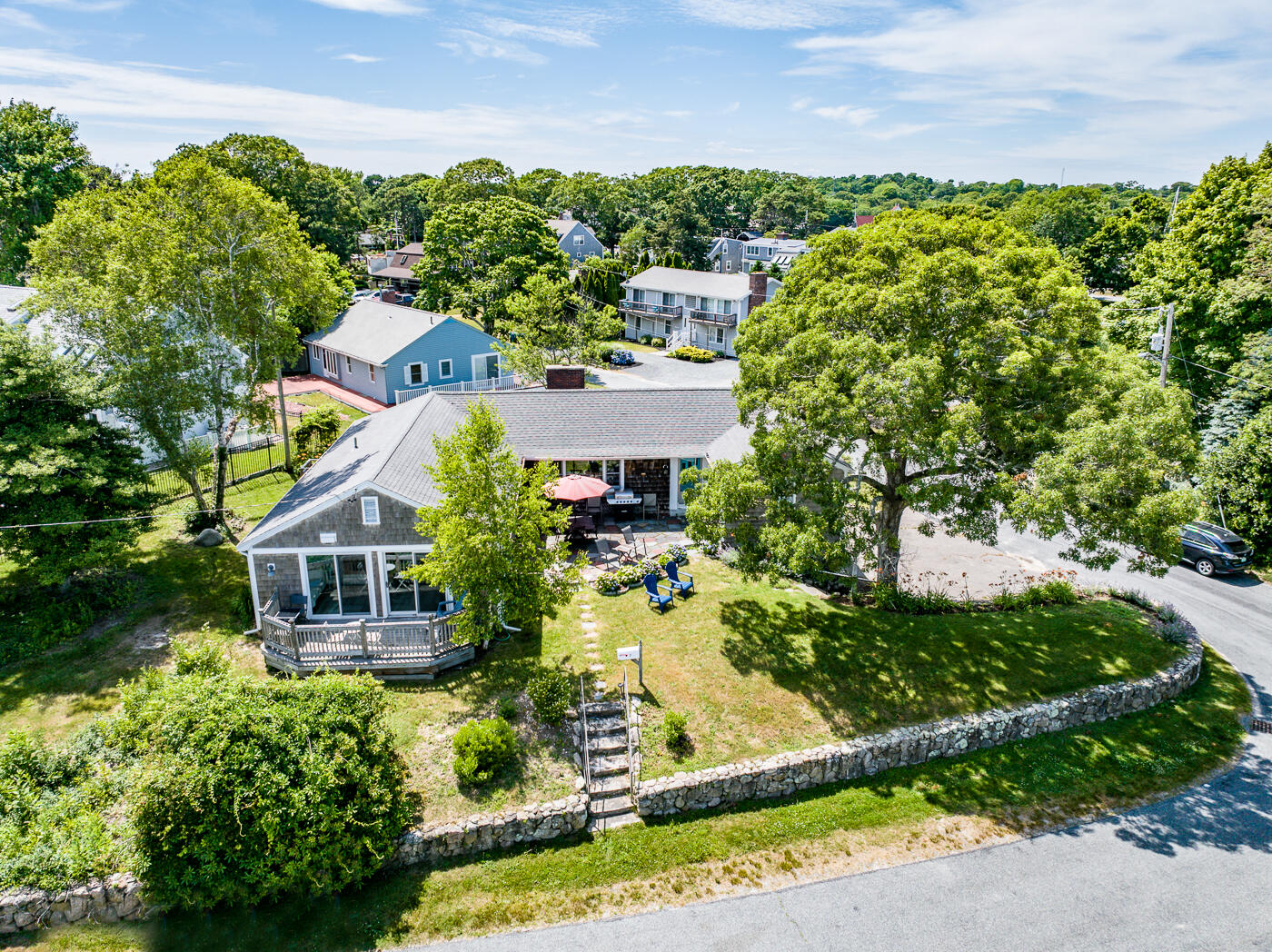 7 Bay Shore Road