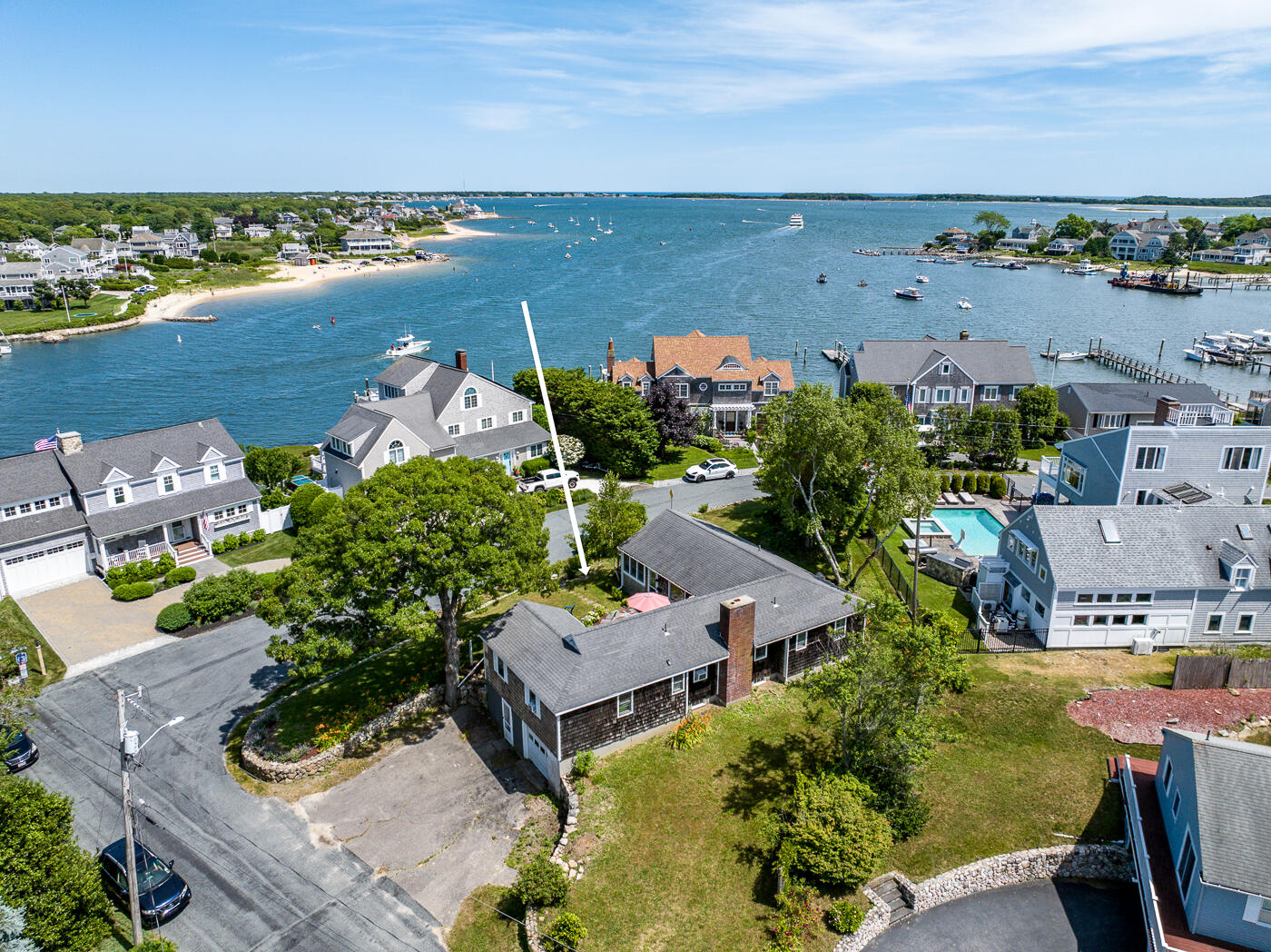 7 Bay Shore Road
