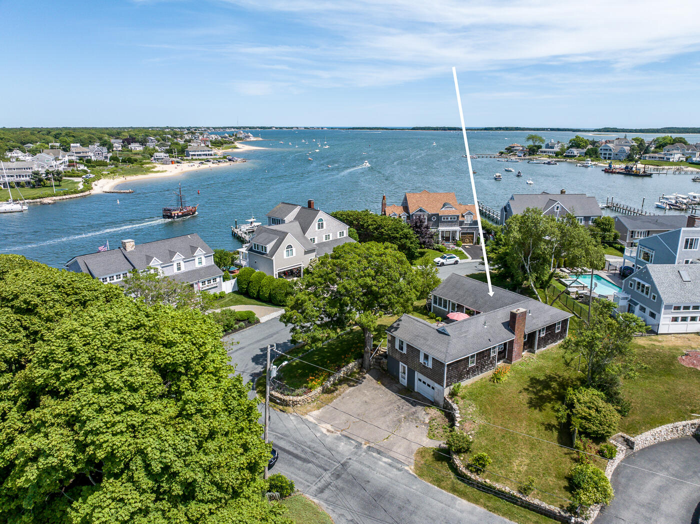7 Bay Shore Road