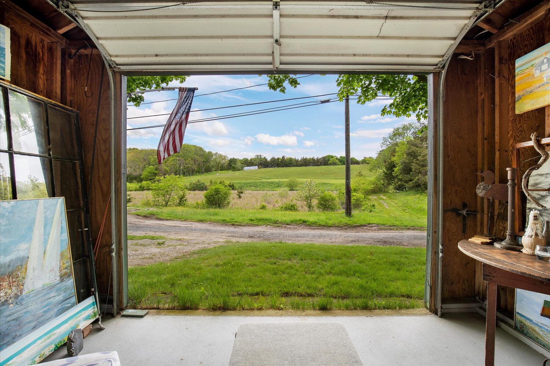 21 Quaker Road