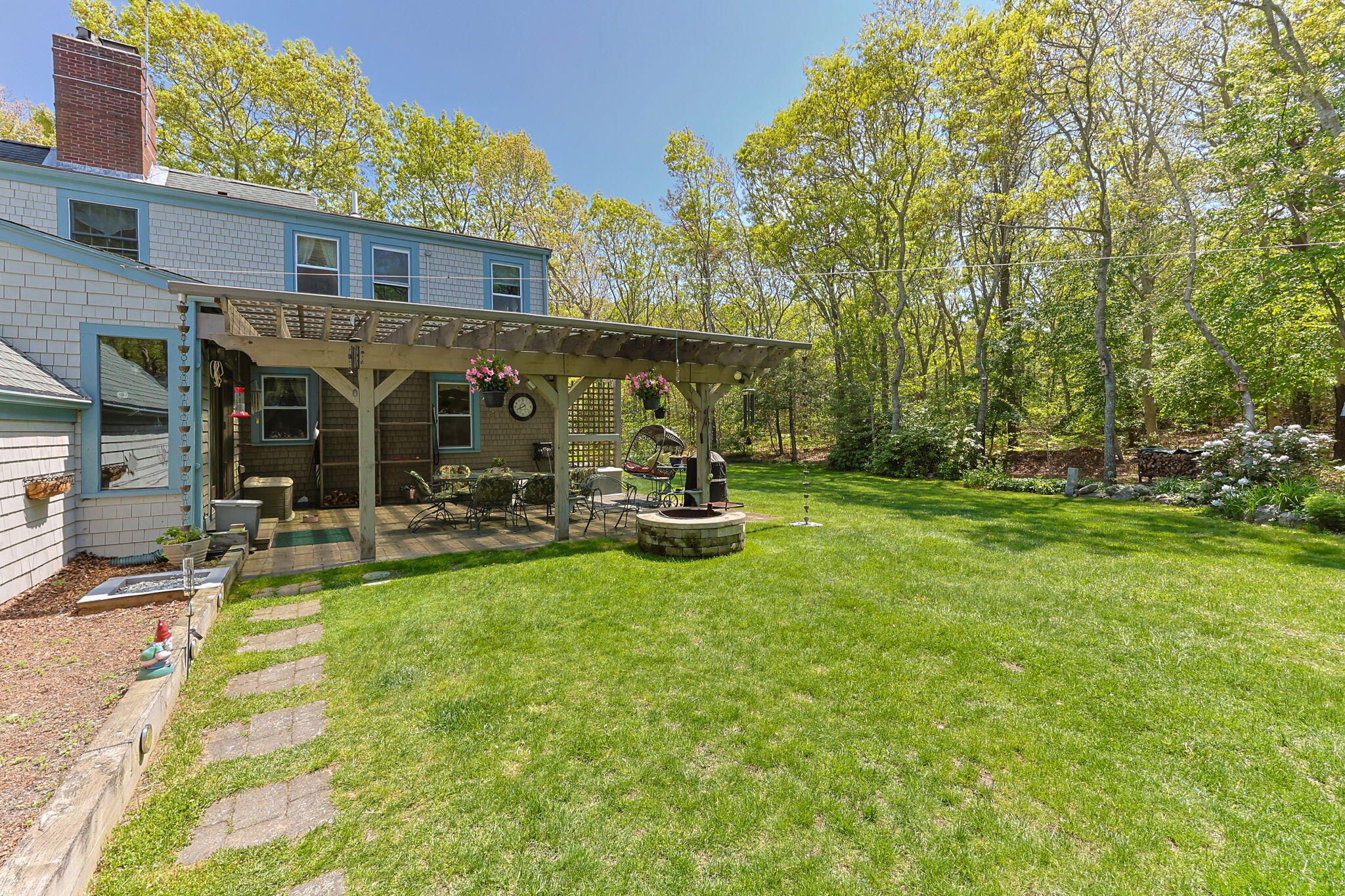 12 Madison Drive
