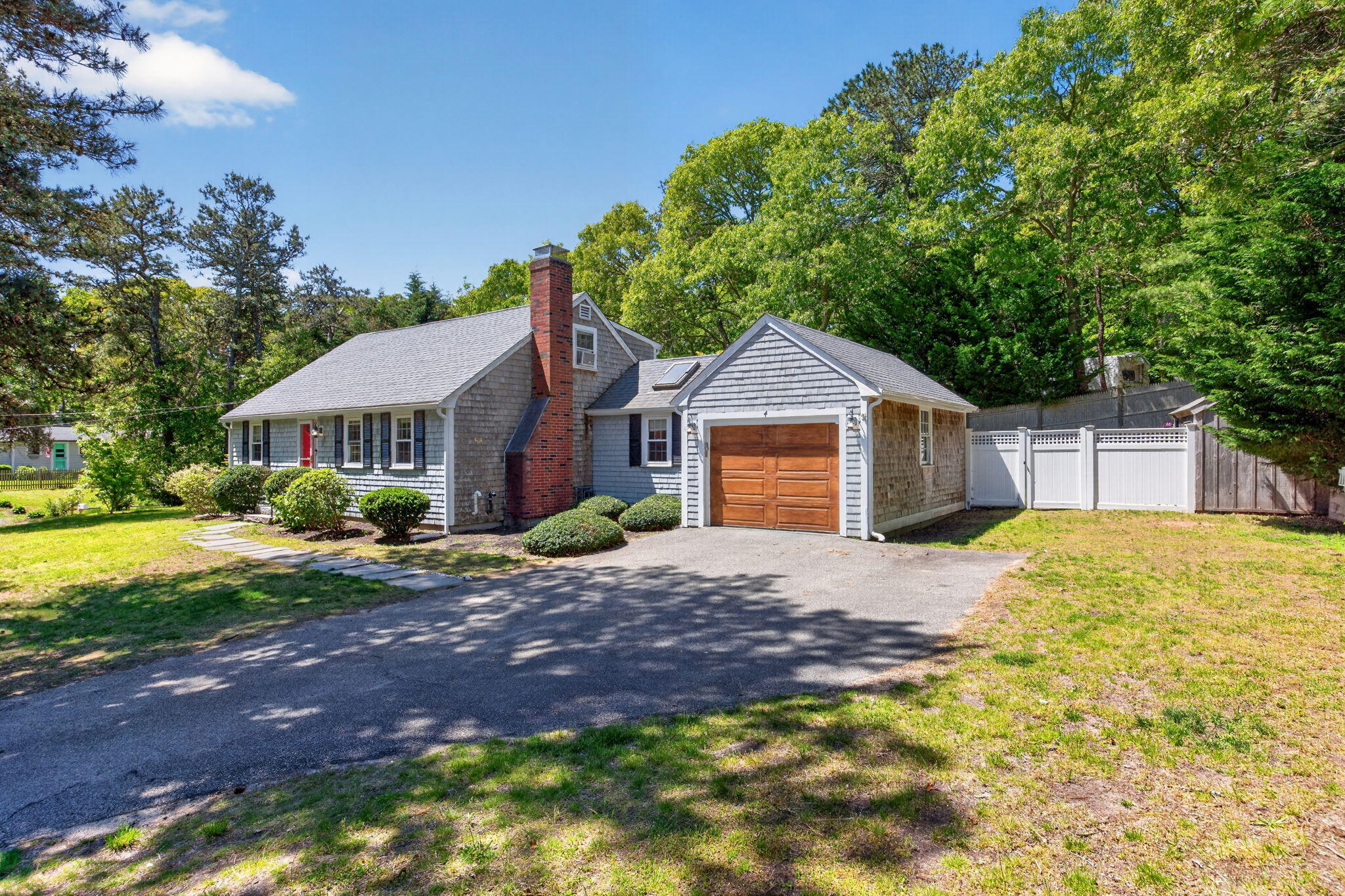 4 Forsythia Drive