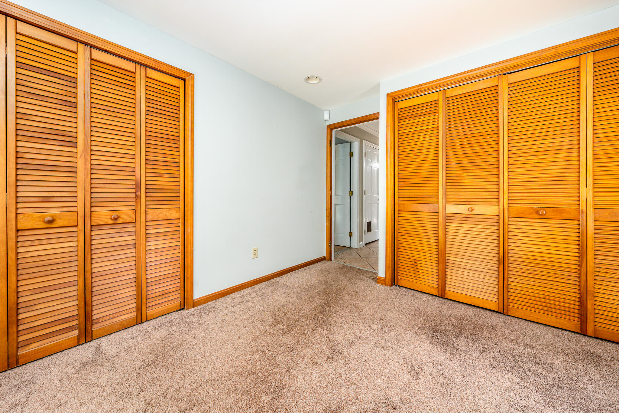 1529 Race Lane